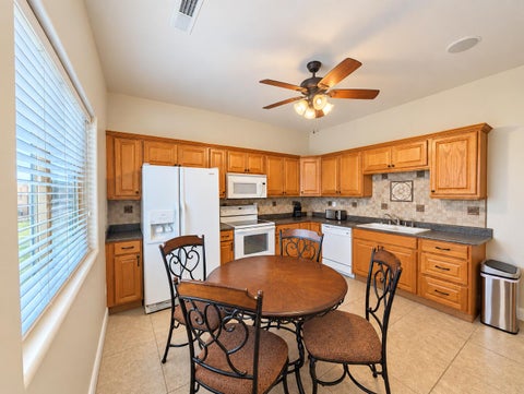 Tiny photo for 1564 S Aspen Way, Washington, UT 84780 (MLS # 26-277336)