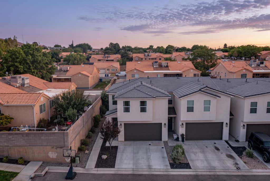 Photo of 686 N 275 W 7 #7, La Verkin, UT 84745 (MLS # 26-274856)