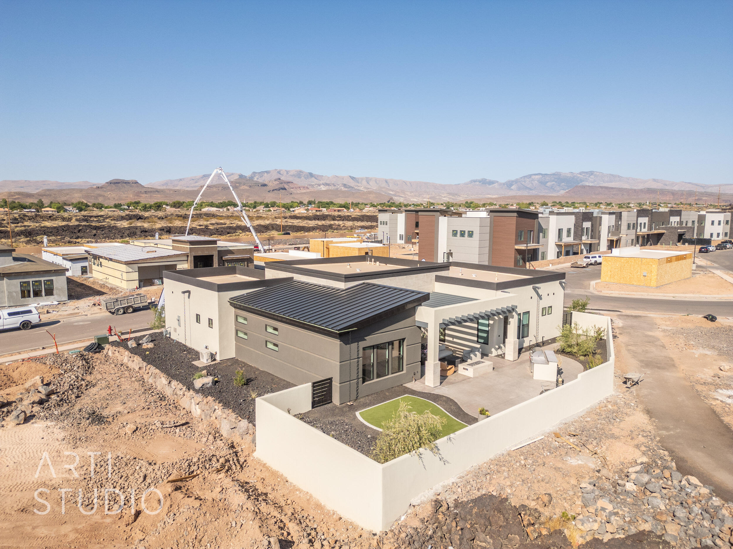 POINT AT SNOW CANYON - Residential