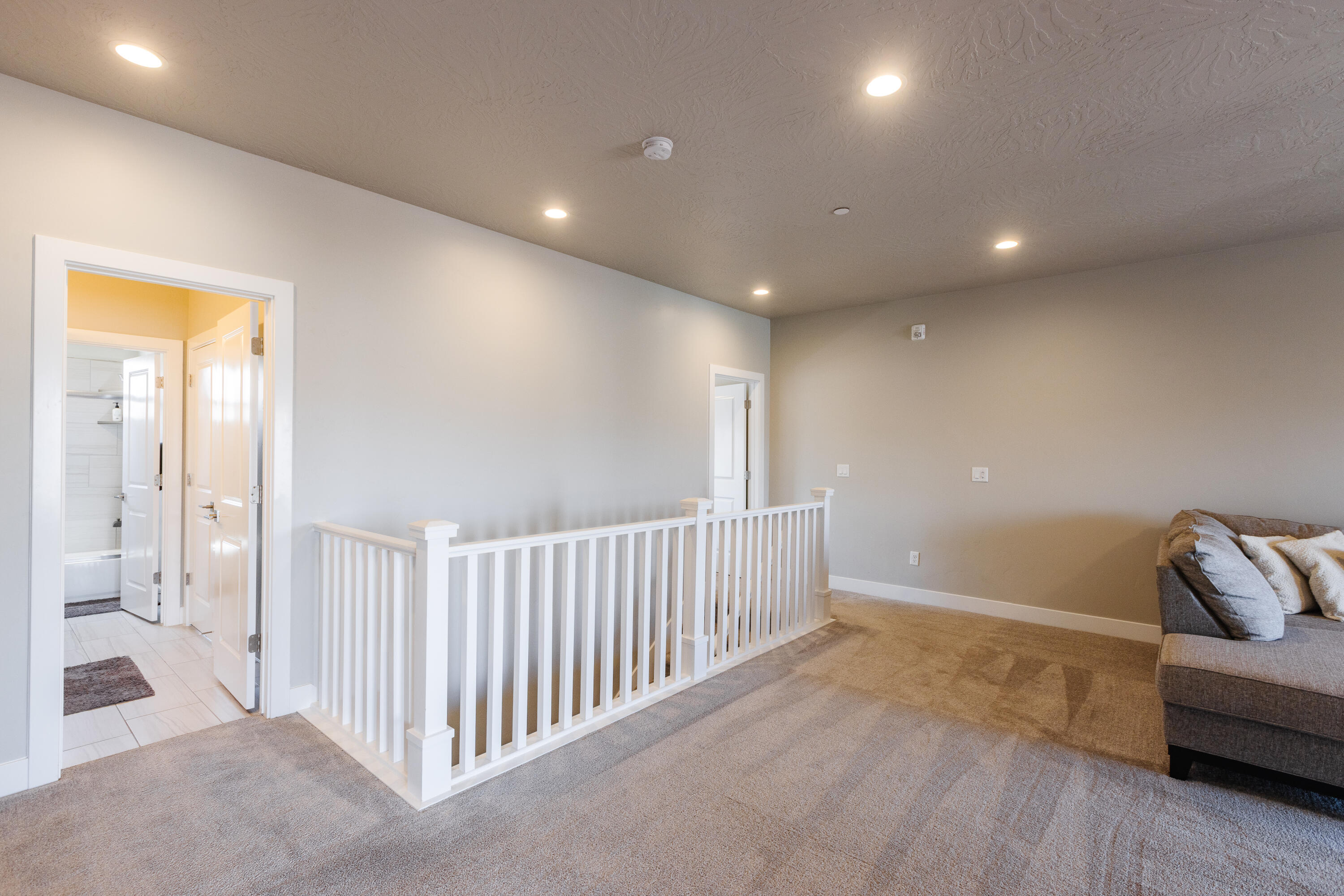 ZION VILLAGE TWHM - Residential