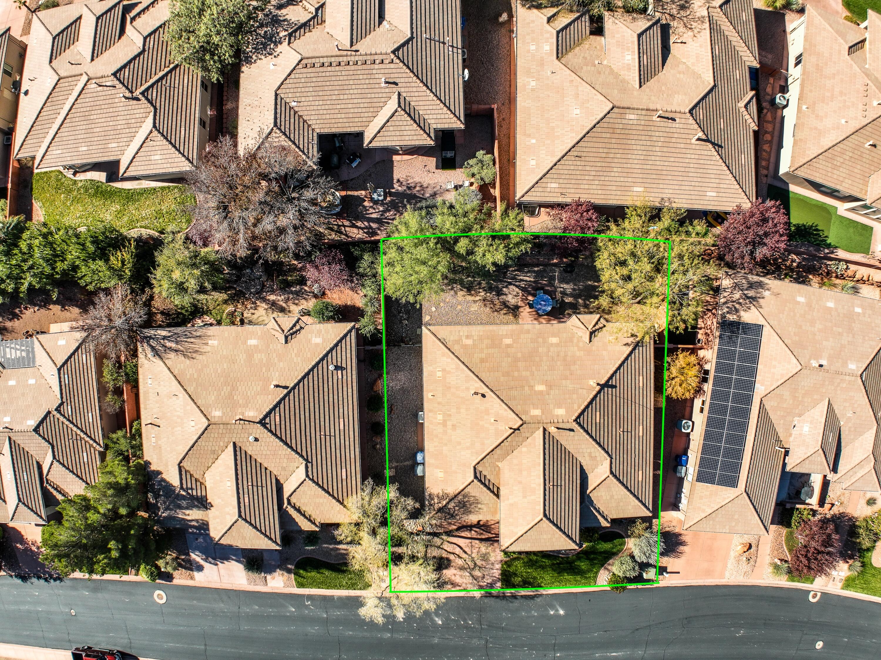 PARADISE CANYON - Residential