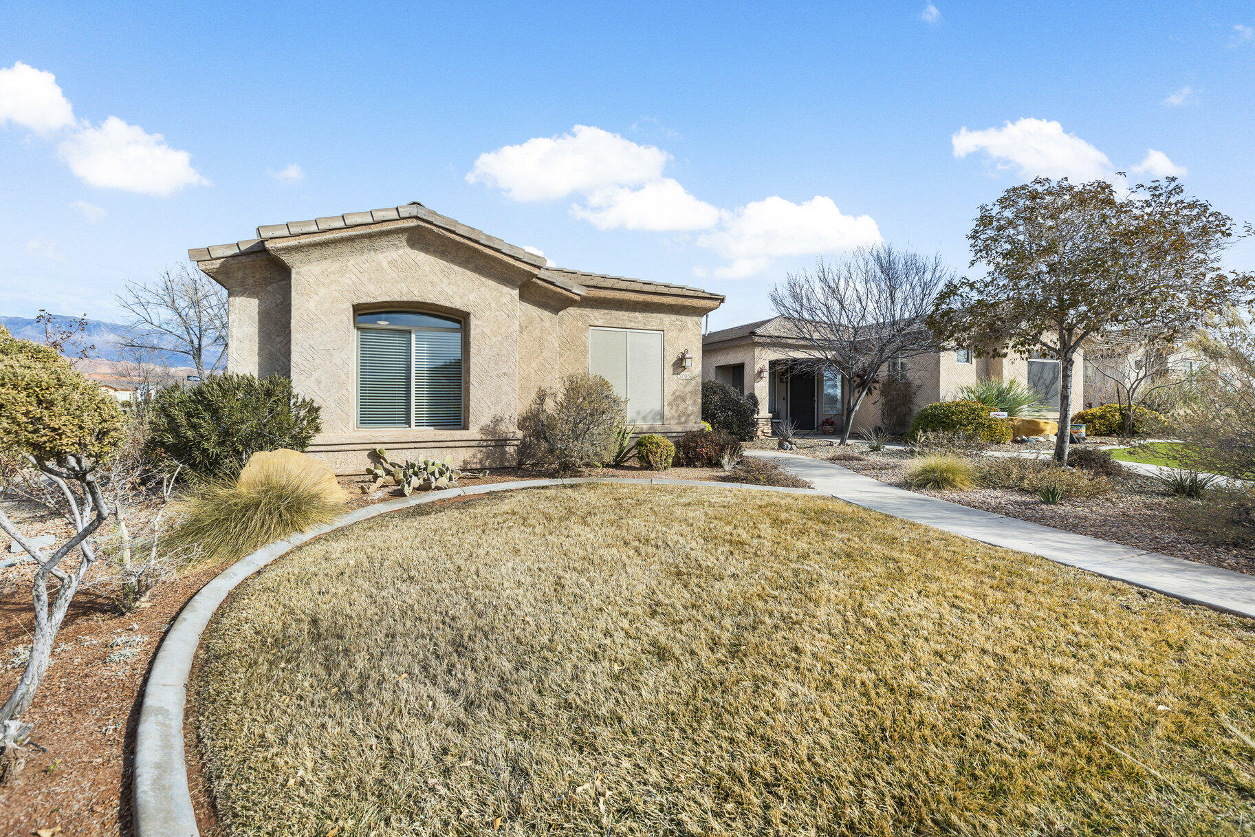 CORAL CANYON - Residential