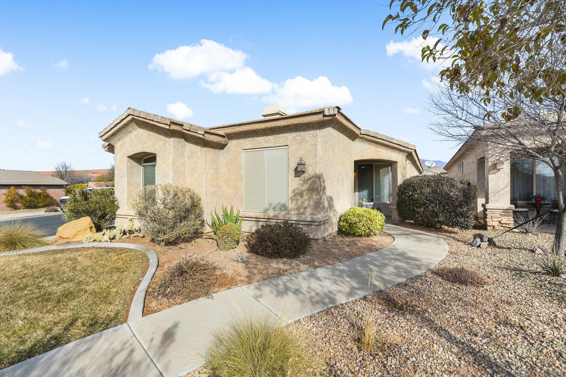 CORAL CANYON - Residential