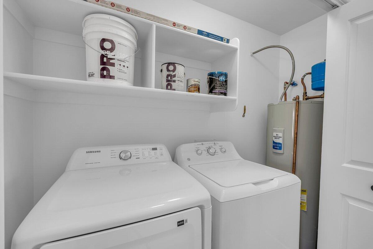 LA VENITA CONDOS - Residential