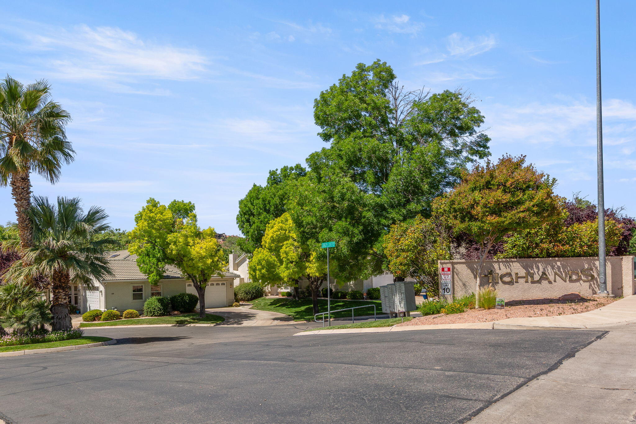 HIGHLANDS - Residential