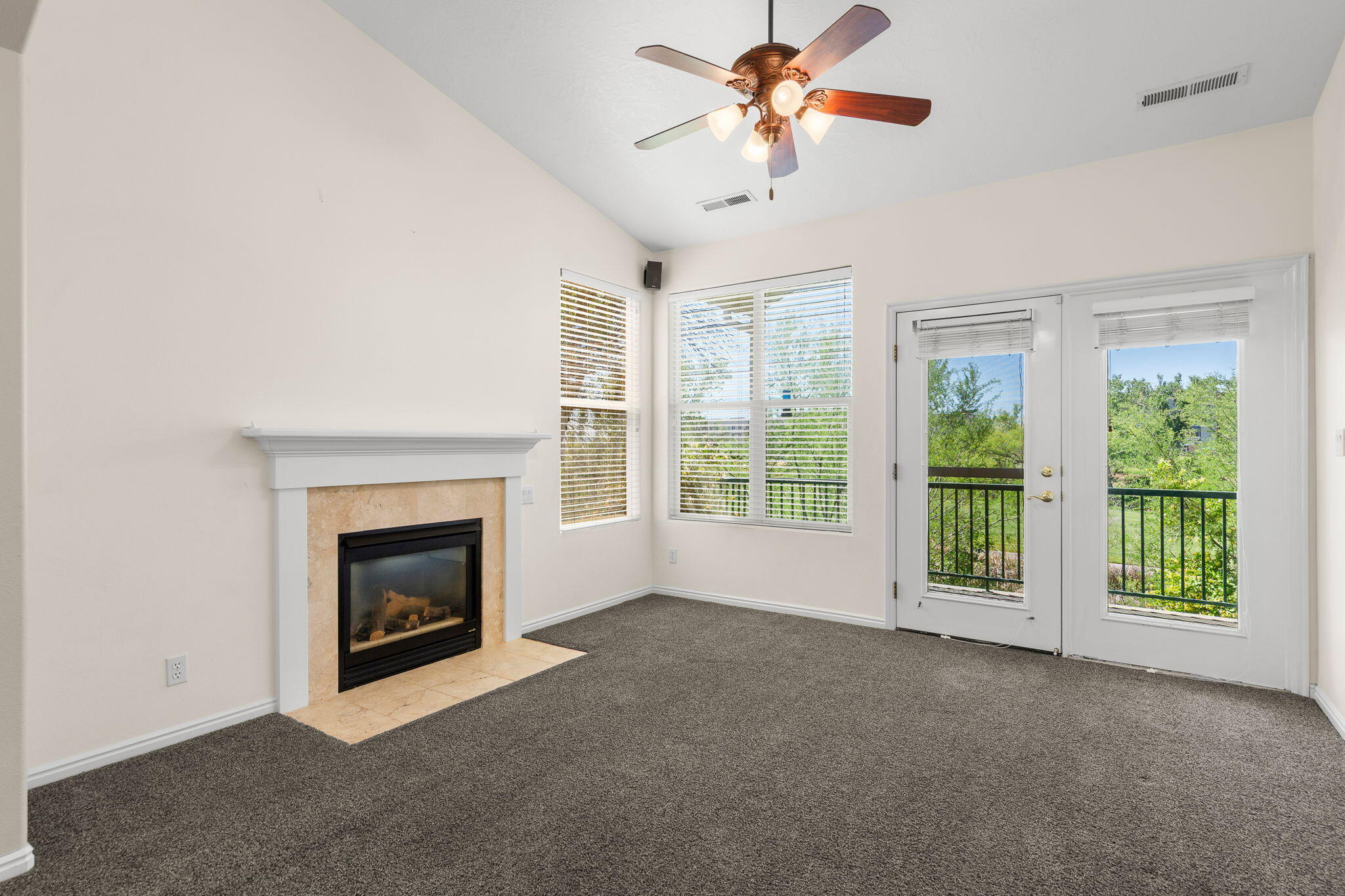 HIGHLANDS - Residential