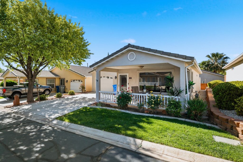 Photo of 1050 W Red Hills Parkway 85 #85, Washington, UT 84780 (MLS # 26-271704)