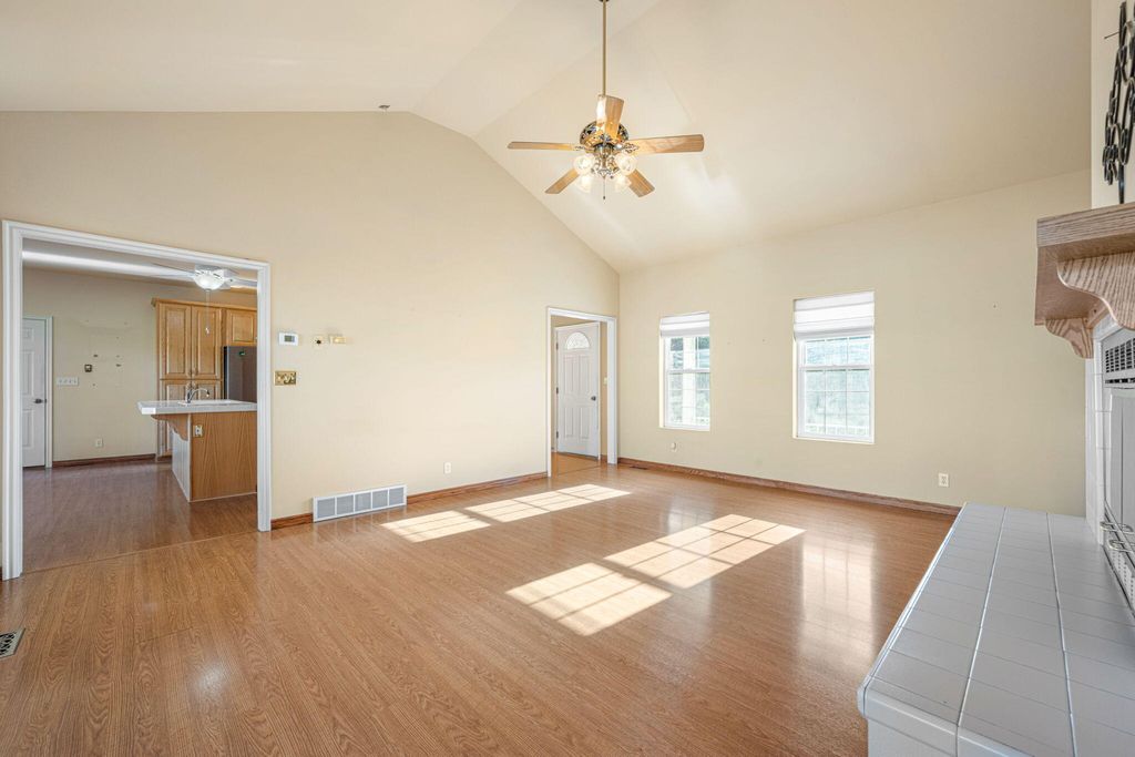 Photo of 1625 S 2200 E, New Harmony, UT 84757 (MLS # 26-273330)