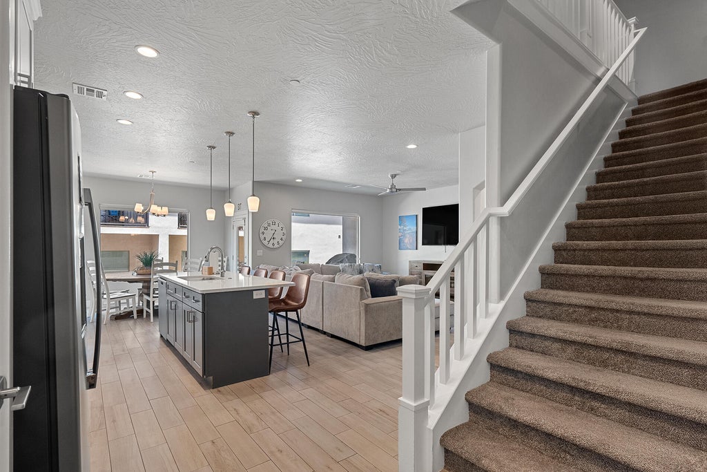 Photo of 259 N 2020 W, Hurricane, UT 84737 (MLS # 26-274058)