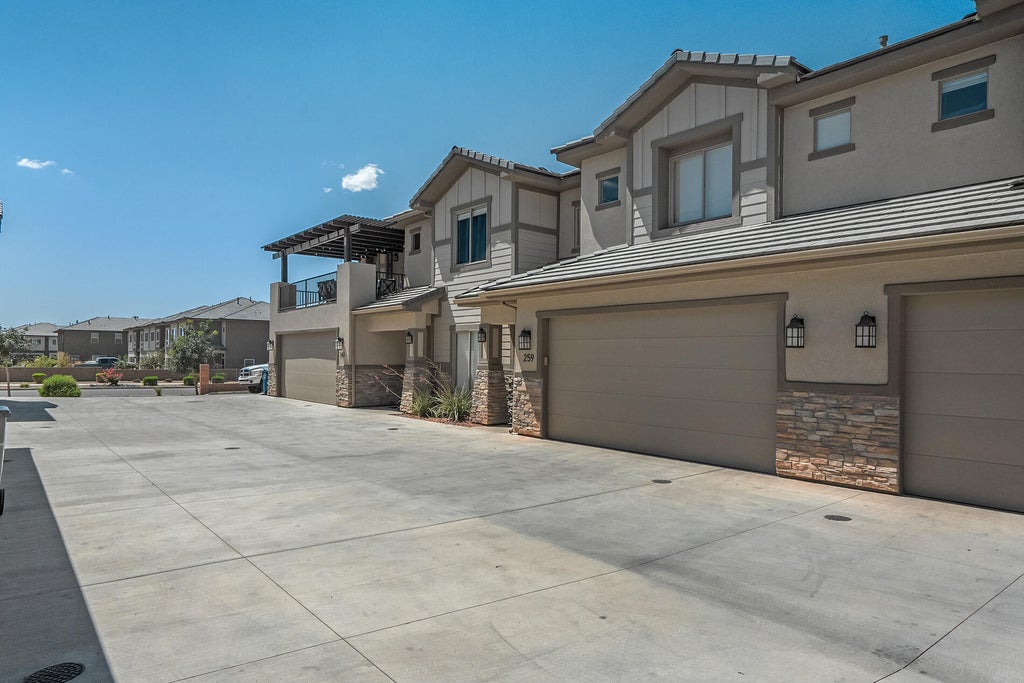 Photo of 259 N 2020 W, Hurricane, UT 84737 (MLS # 26-274058)