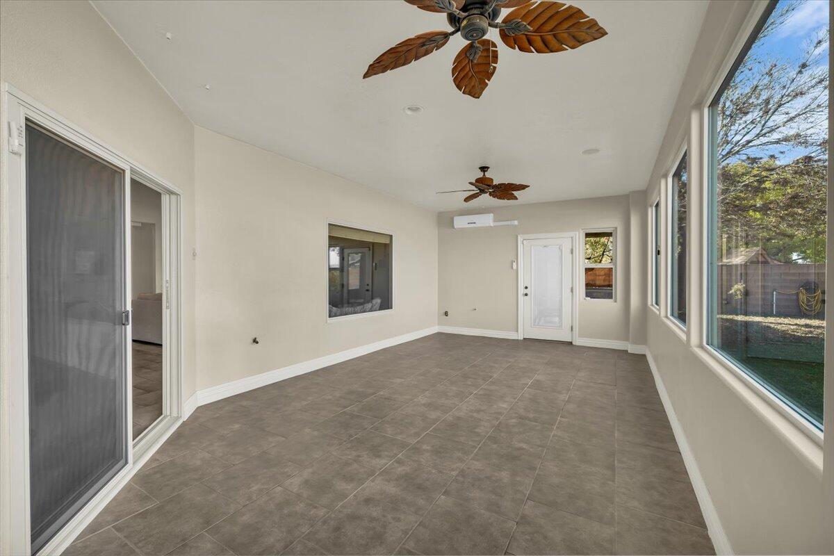 DESERT MEADOWS - Residential