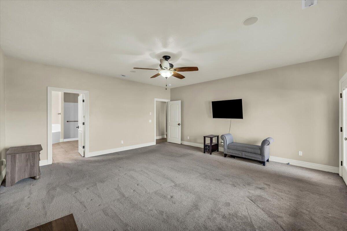 DESERT MEADOWS - Residential