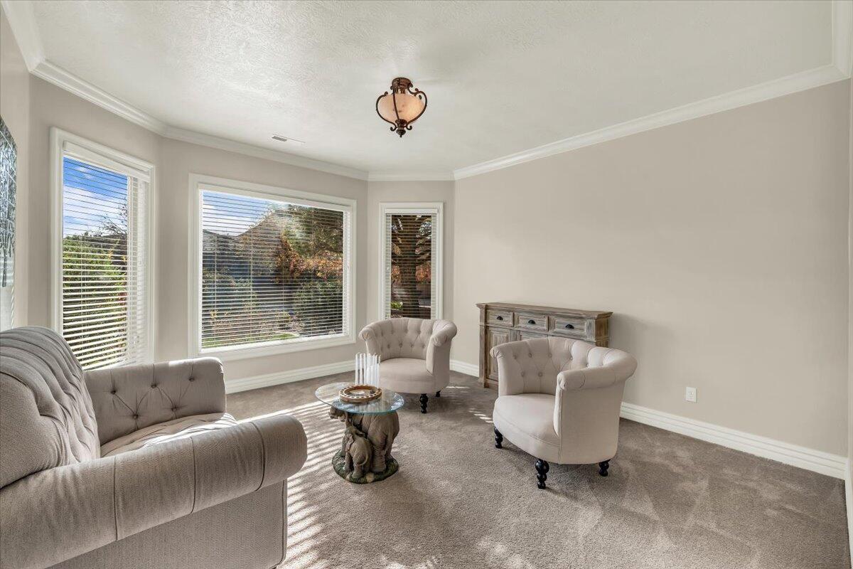 DESERT MEADOWS - Residential