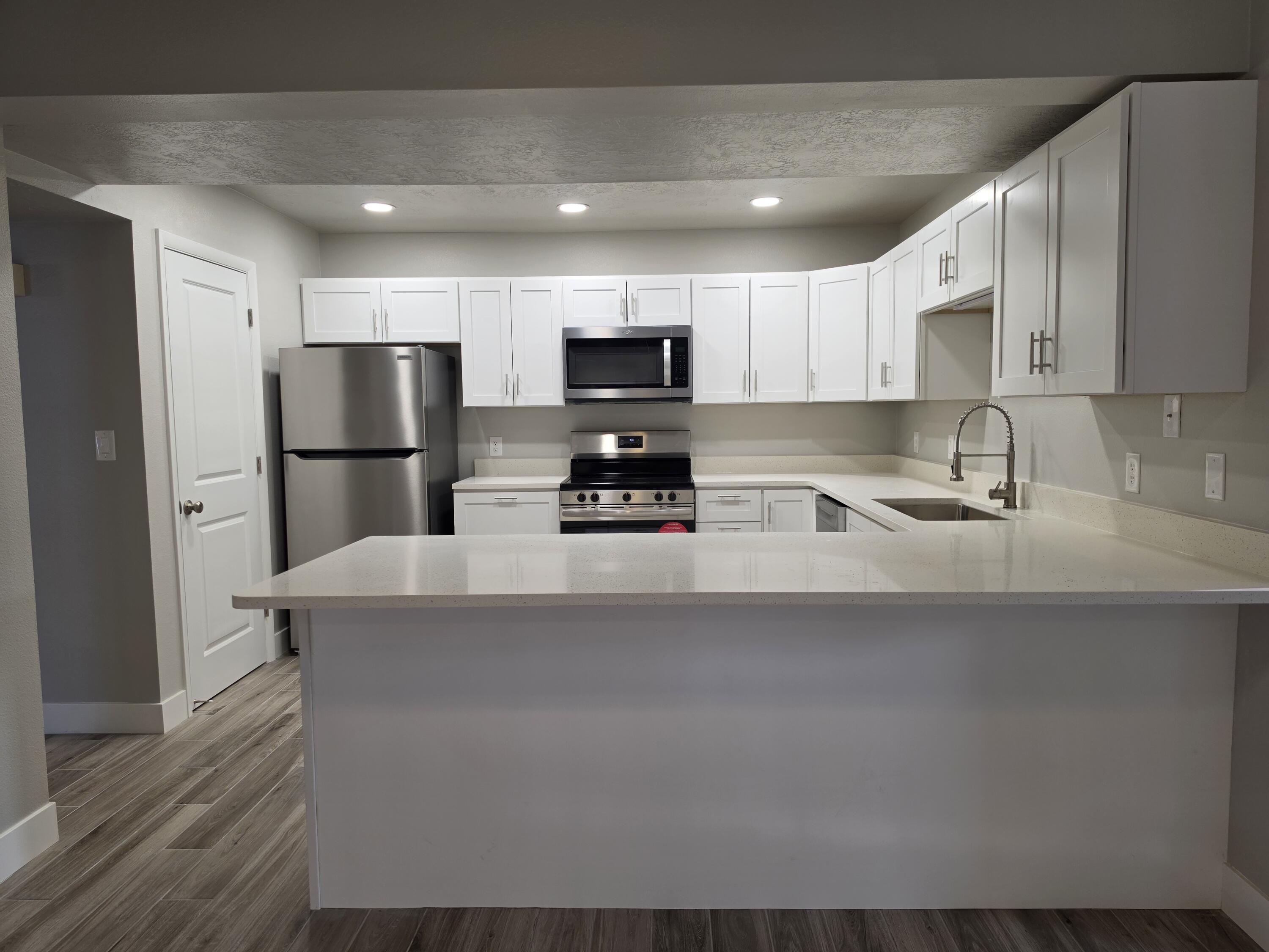 SUNRISE VILLAGE TOWNHOMES - Residential