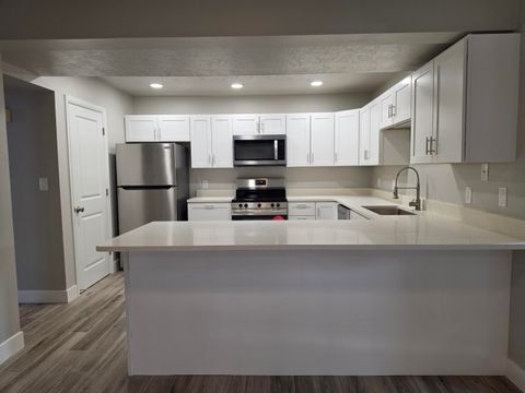 Tiny photo for 570 S Main ST 17 #17, Saint George, UT 84770 (MLS # 26-271407)