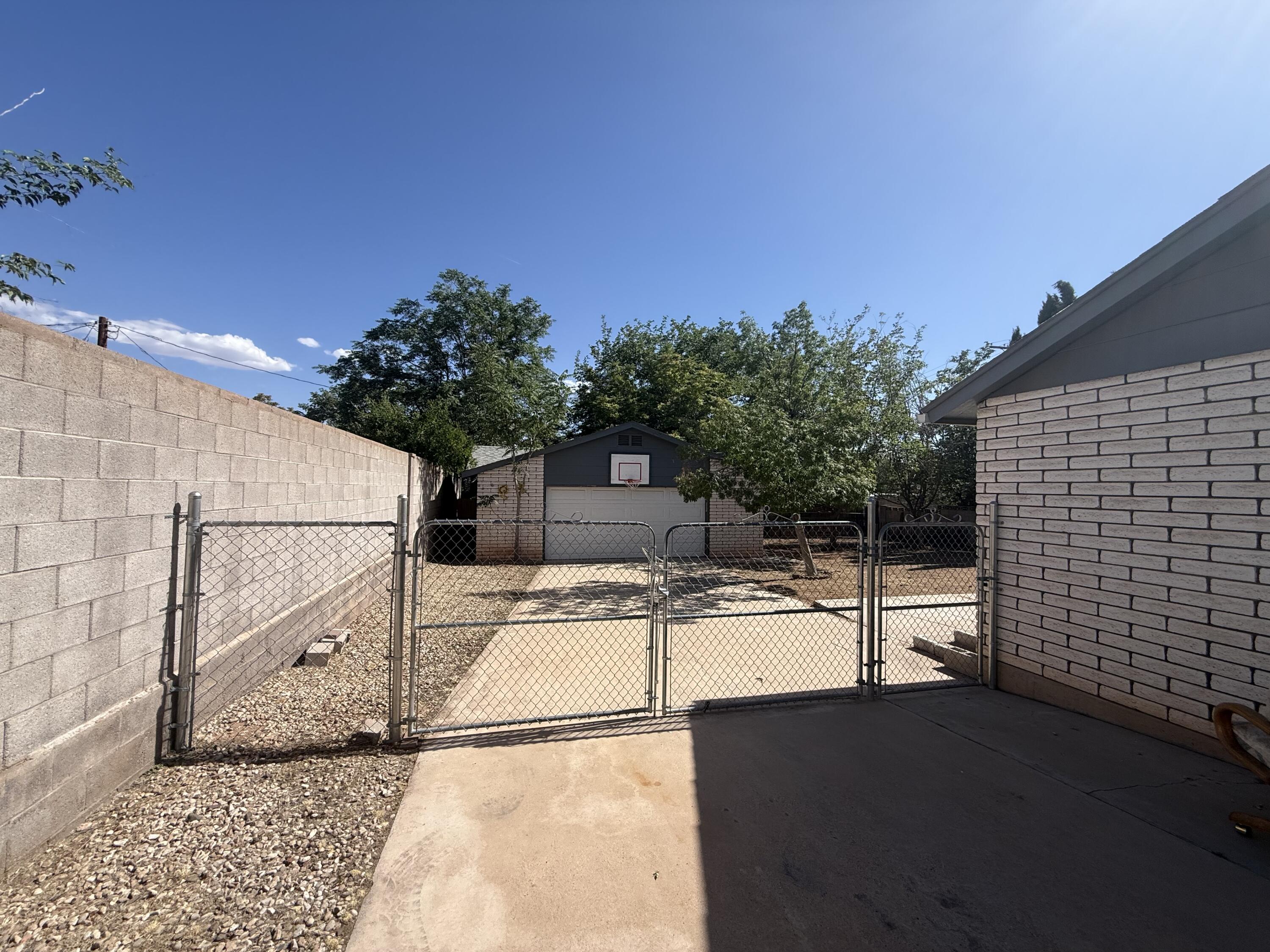 EL PAMPAS - Residential