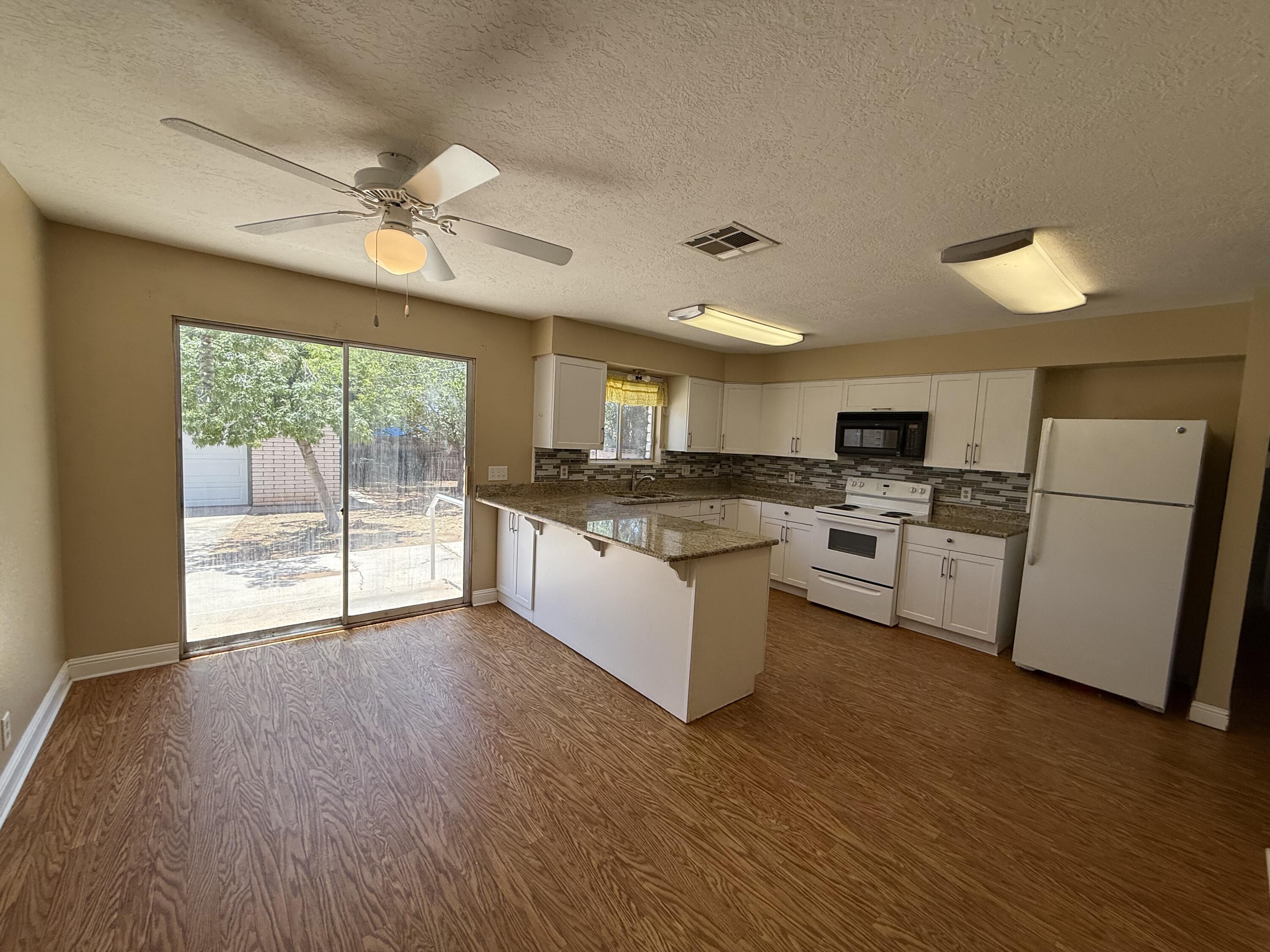EL PAMPAS - Residential