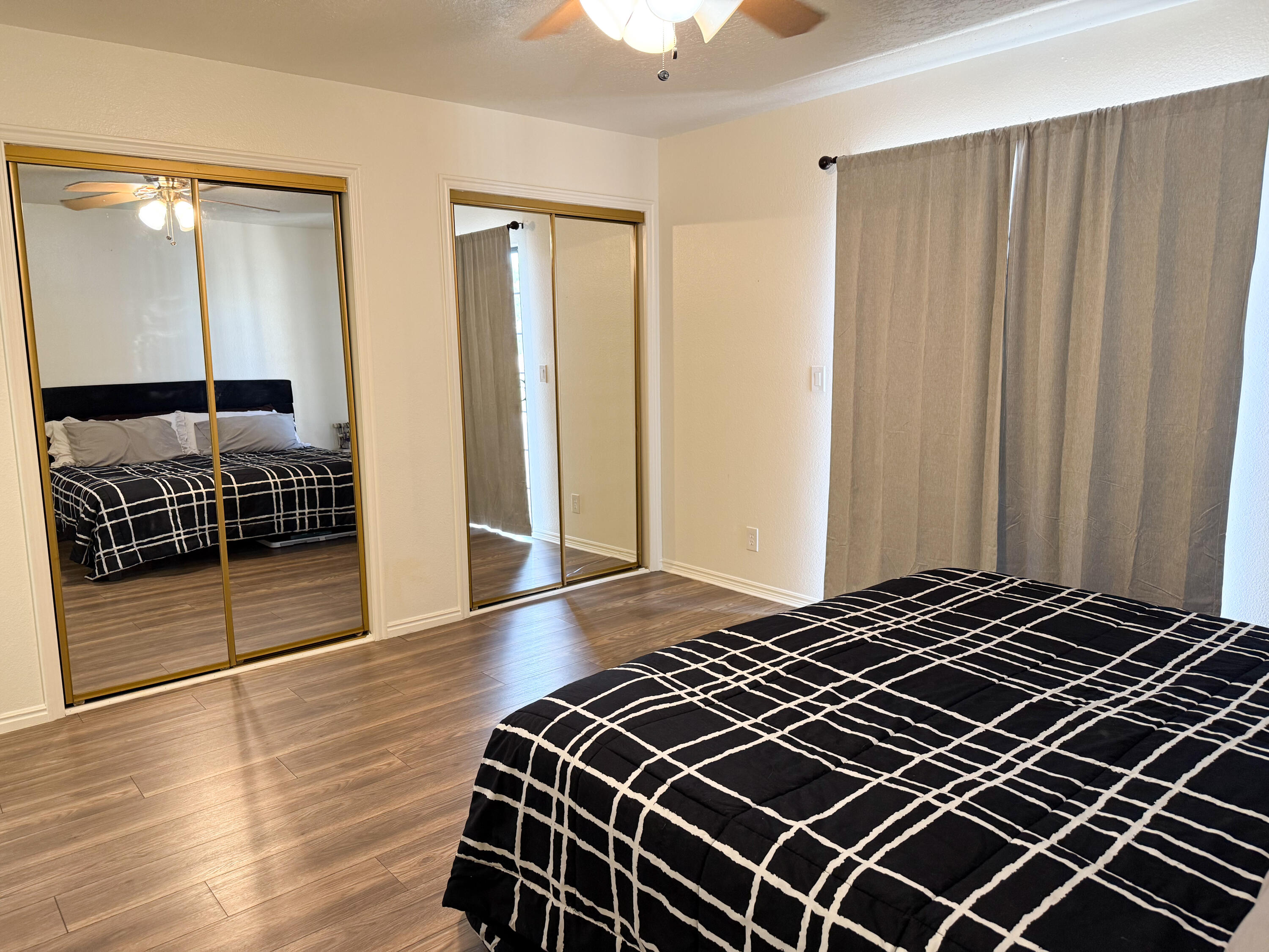 COLOR VIEW TOWNHOMES - Residential