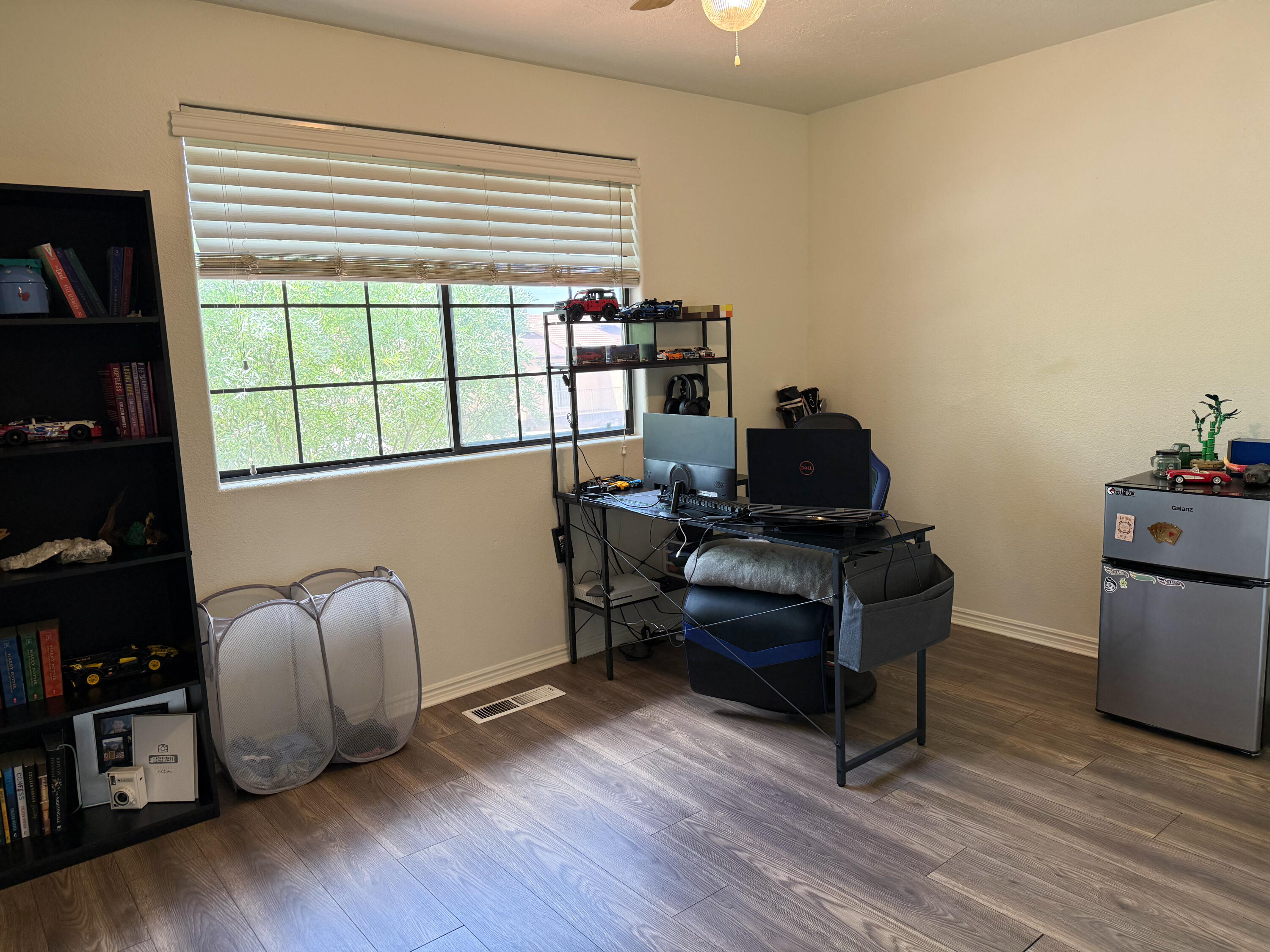 COLOR VIEW TOWNHOMES - Residential