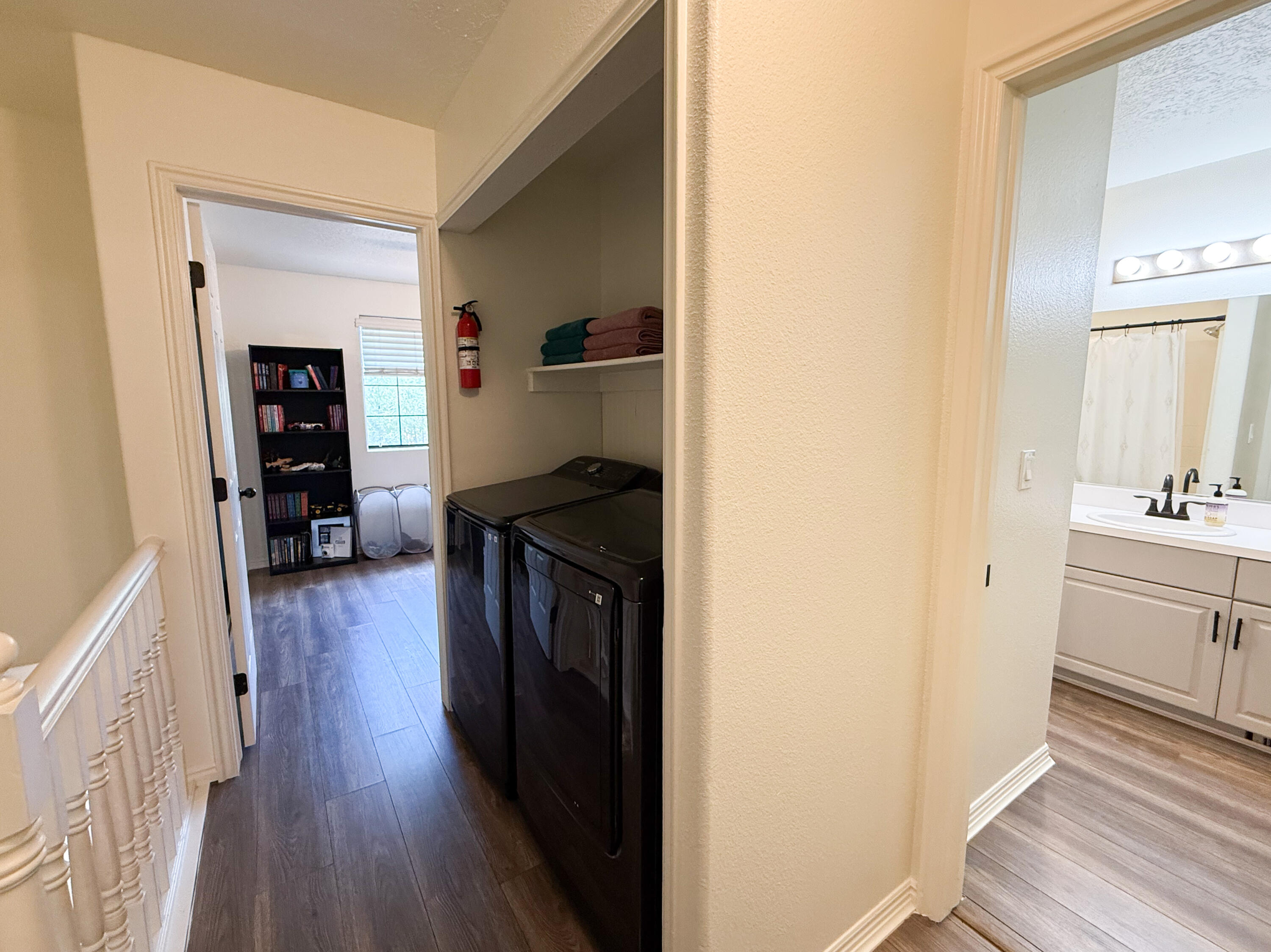 COLOR VIEW TOWNHOMES - Residential