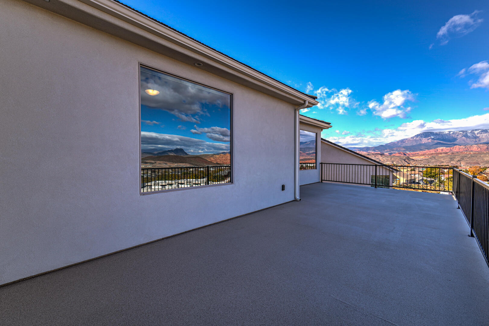 HURRICANE VIEWS - Residential