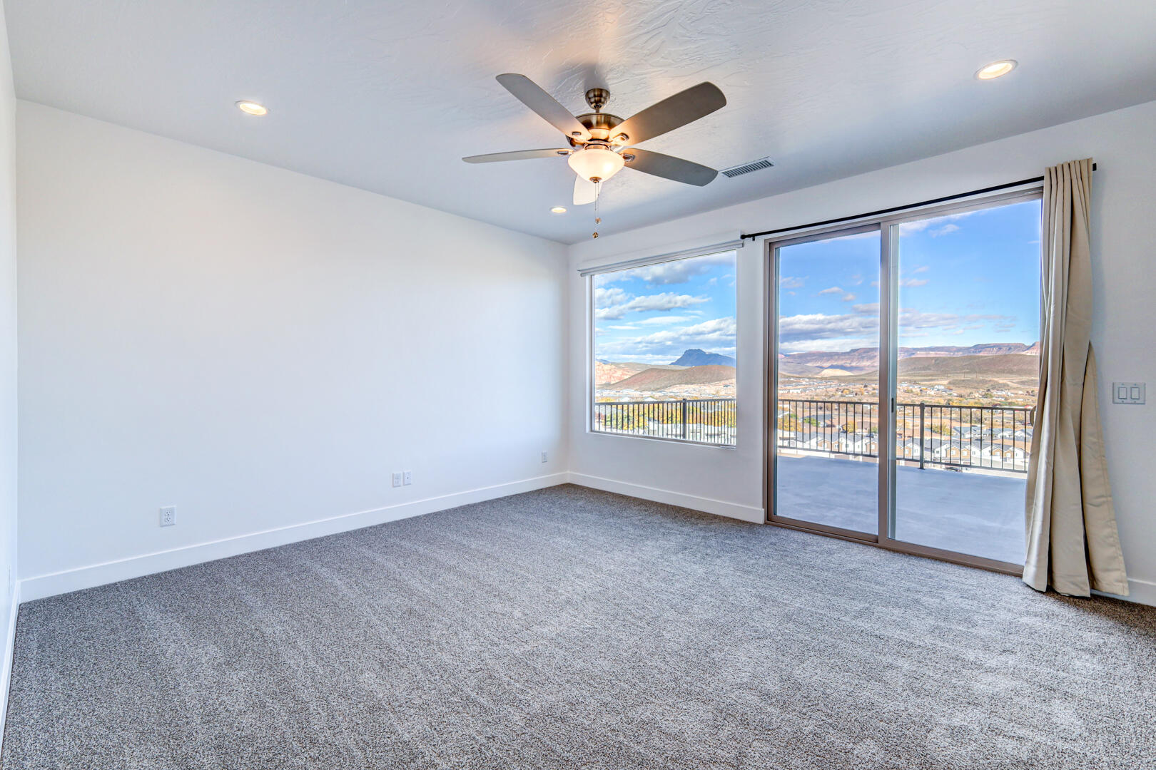 HURRICANE VIEWS - Residential