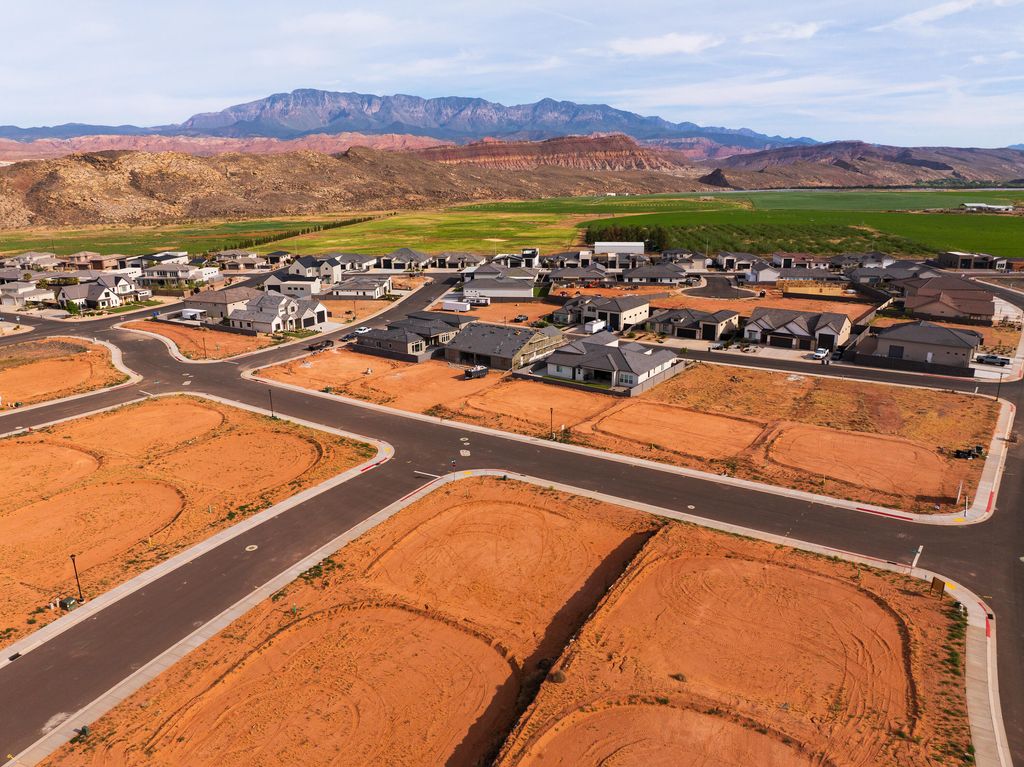Photo of Sand Hollow Village Lot 62, Hurricane, UT 84737 (MLS # 26-271664)
