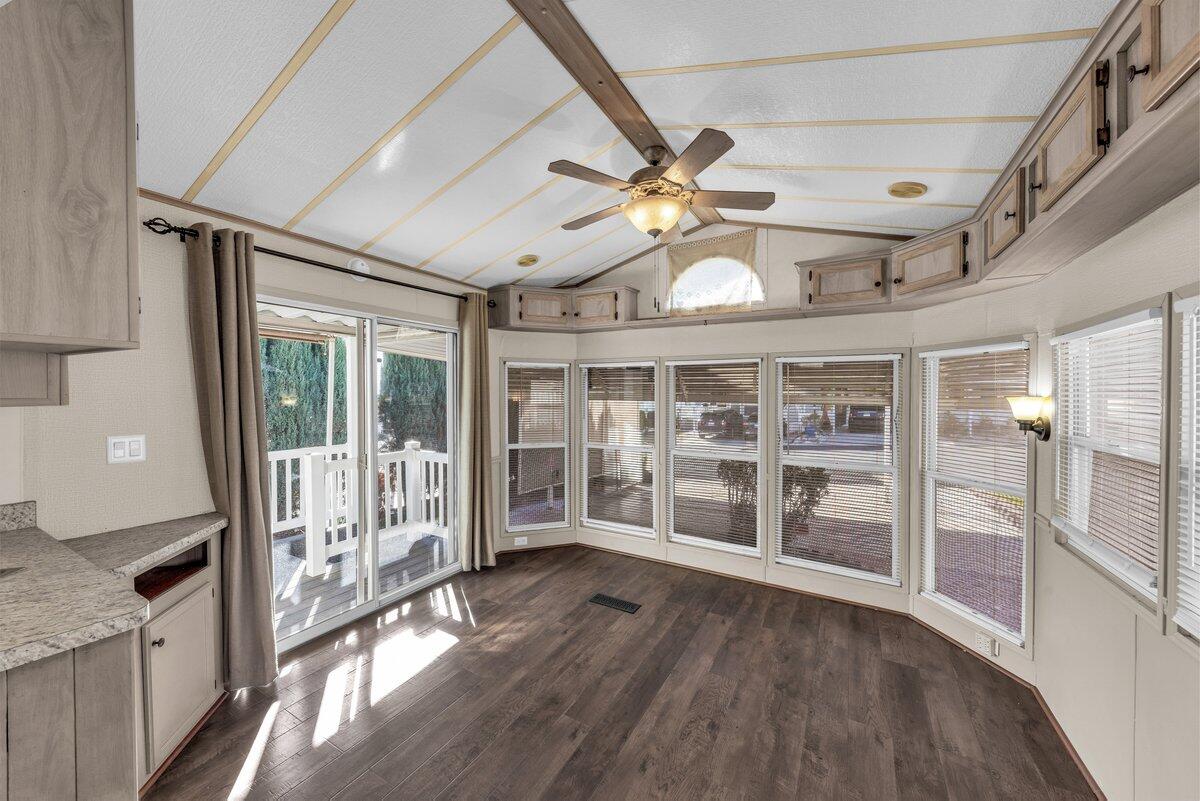 CHEROKEE SPRINGS RV PARK - Residential