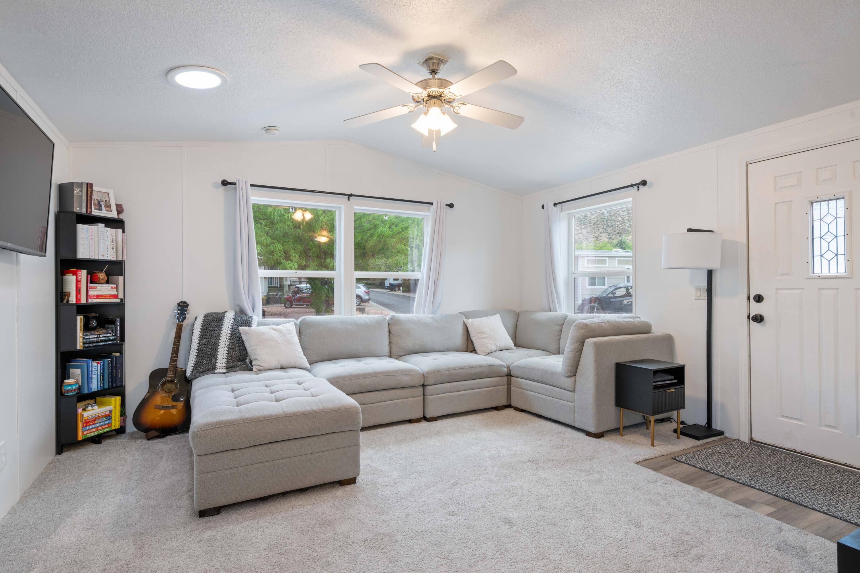 HARRISBURG LAKESIDE ESTATES - Residential