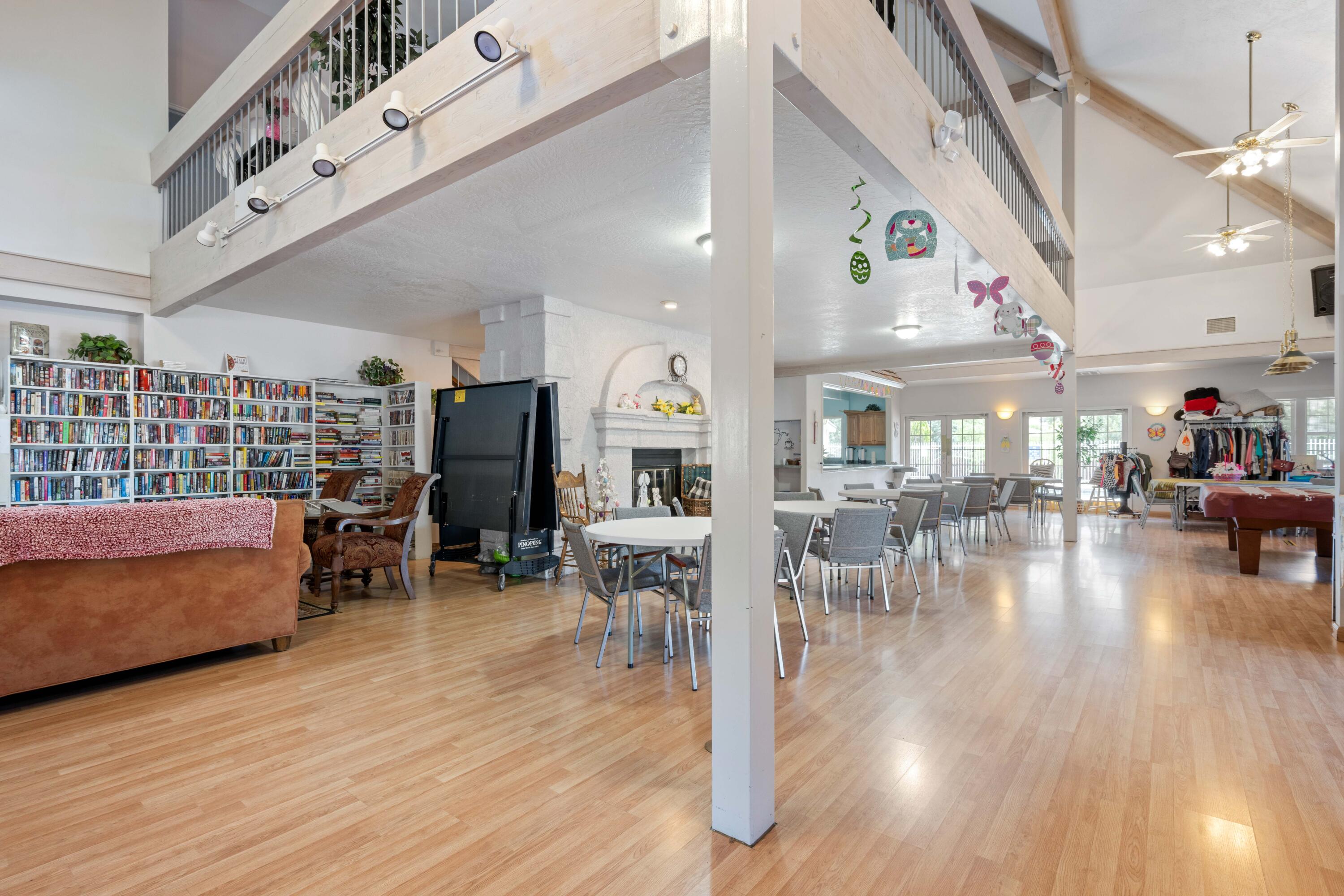 HARRISBURG LAKESIDE ESTATES - Residential