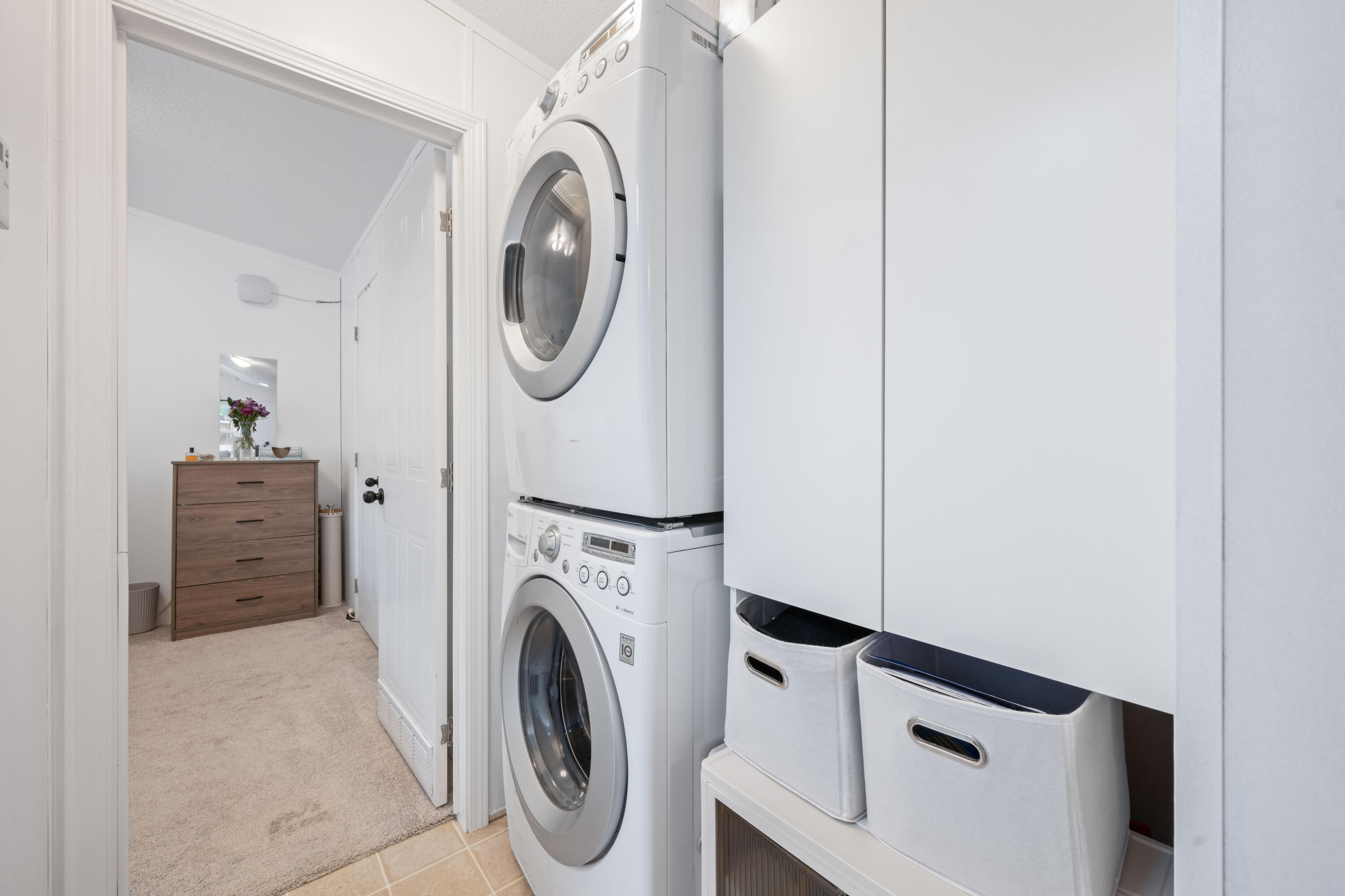 HARRISBURG LAKESIDE ESTATES - Residential