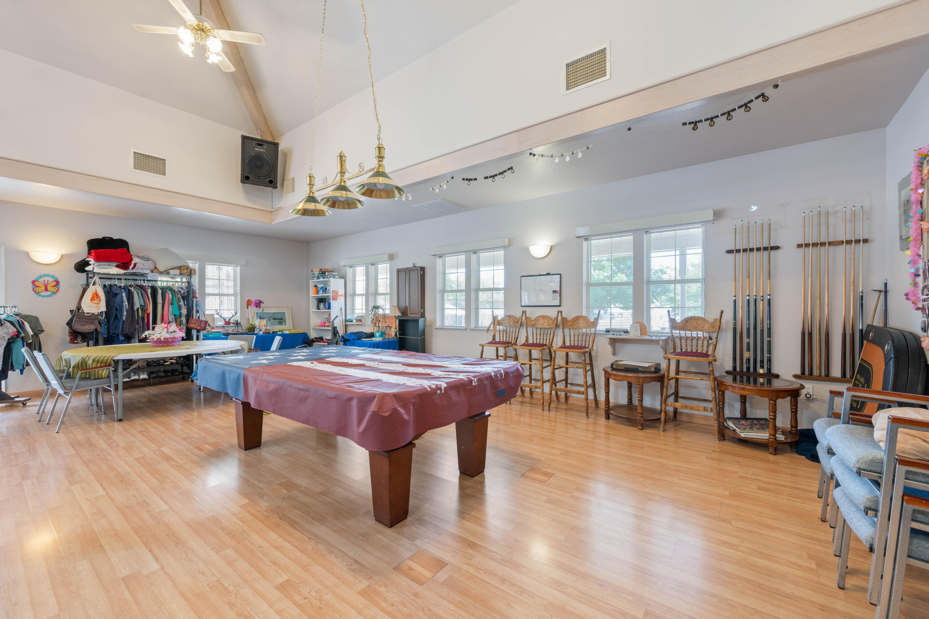 HARRISBURG LAKESIDE ESTATES - Residential