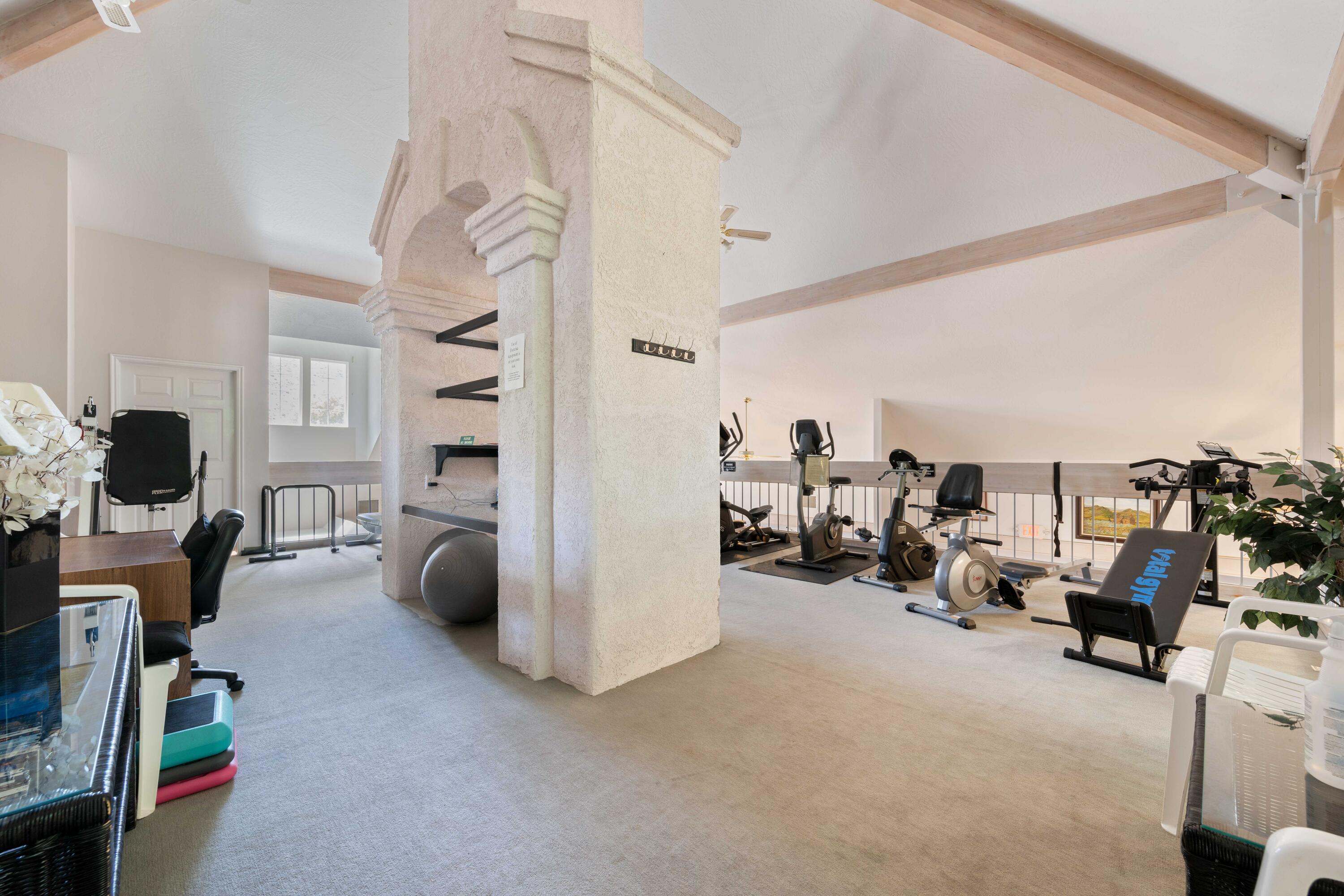 HARRISBURG LAKESIDE ESTATES - Residential