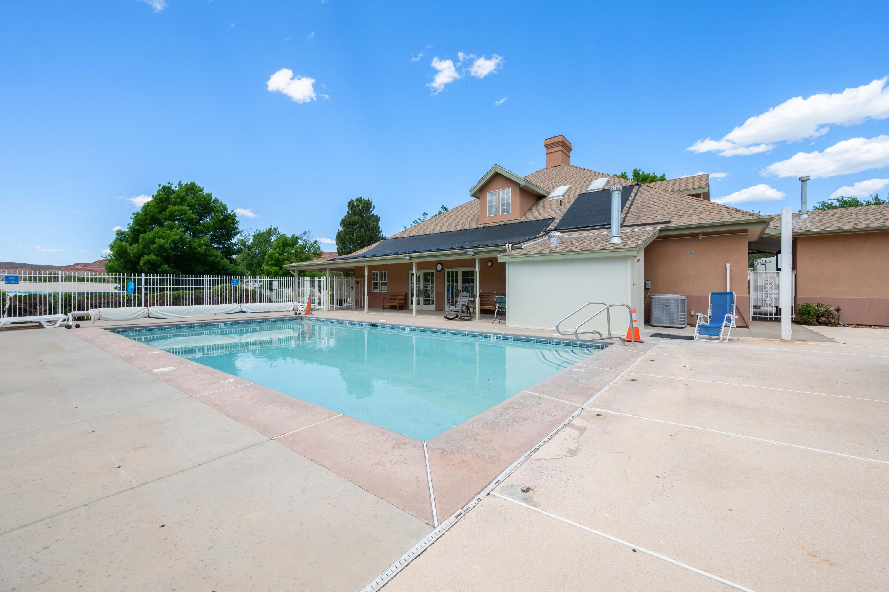 HARRISBURG LAKESIDE ESTATES - Residential