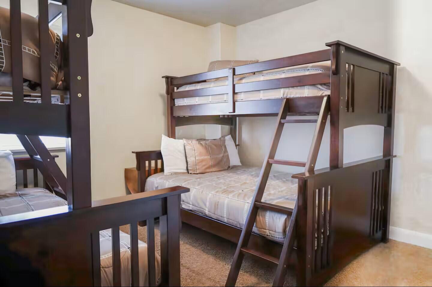 CORAL RIDGE TOWNHOMES - Residential