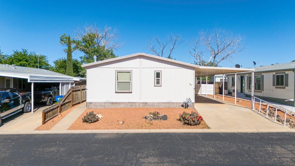 Photo of 106 N 3820 W, Hurricane, UT 84737 (MLS # 26-271773)