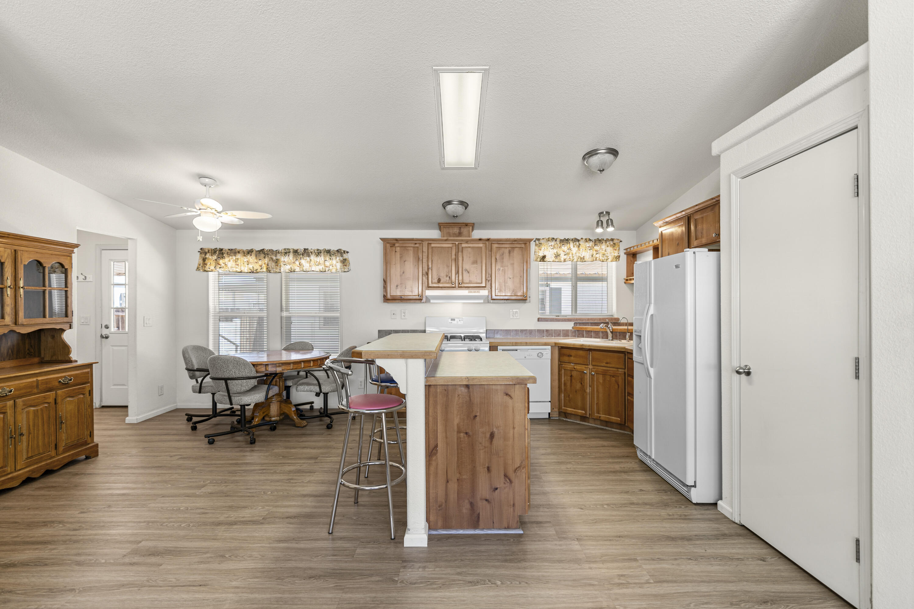 LAVA BLUFF MOBILE HOME PARK - Residential