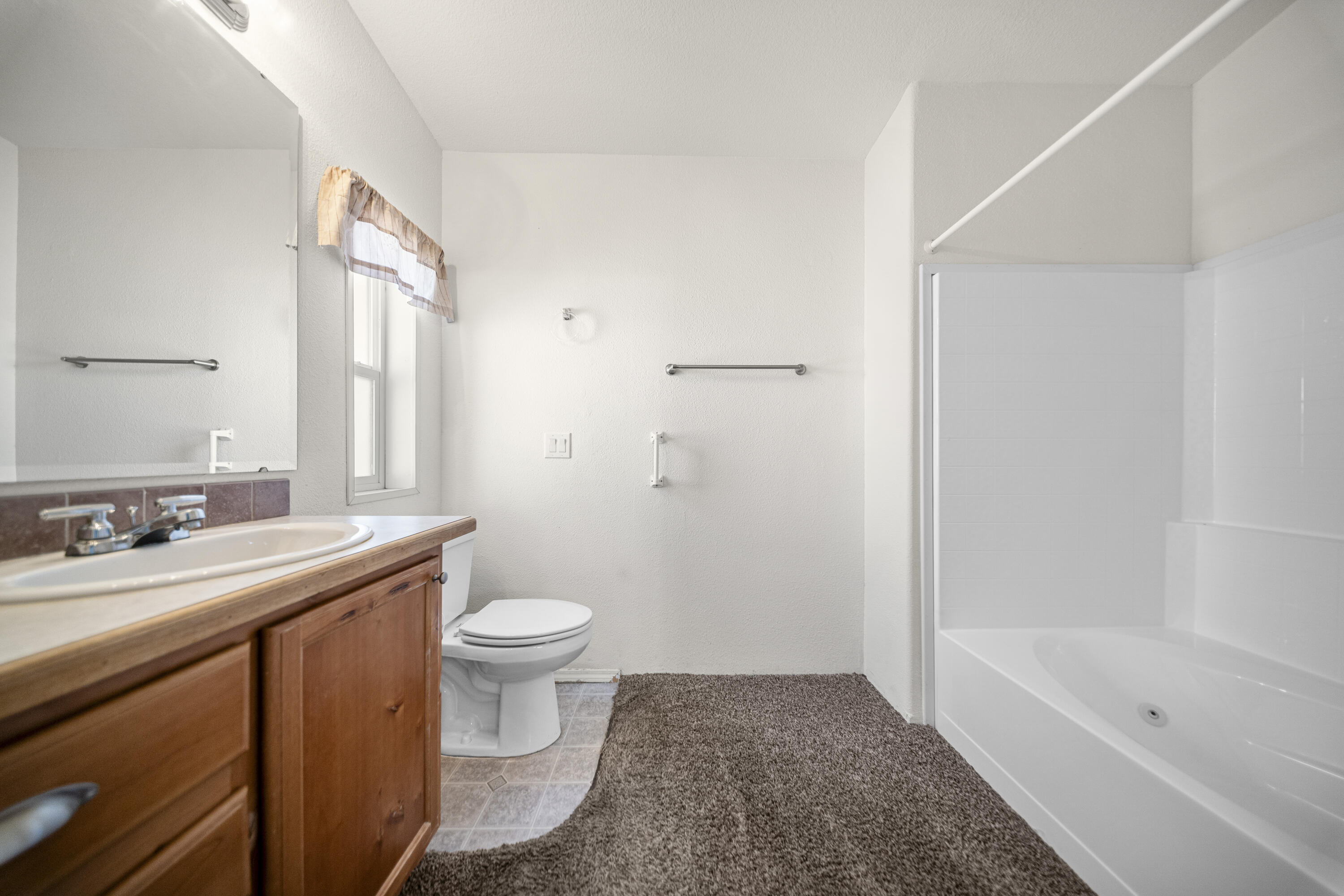 LAVA BLUFF MOBILE HOME PARK - Residential