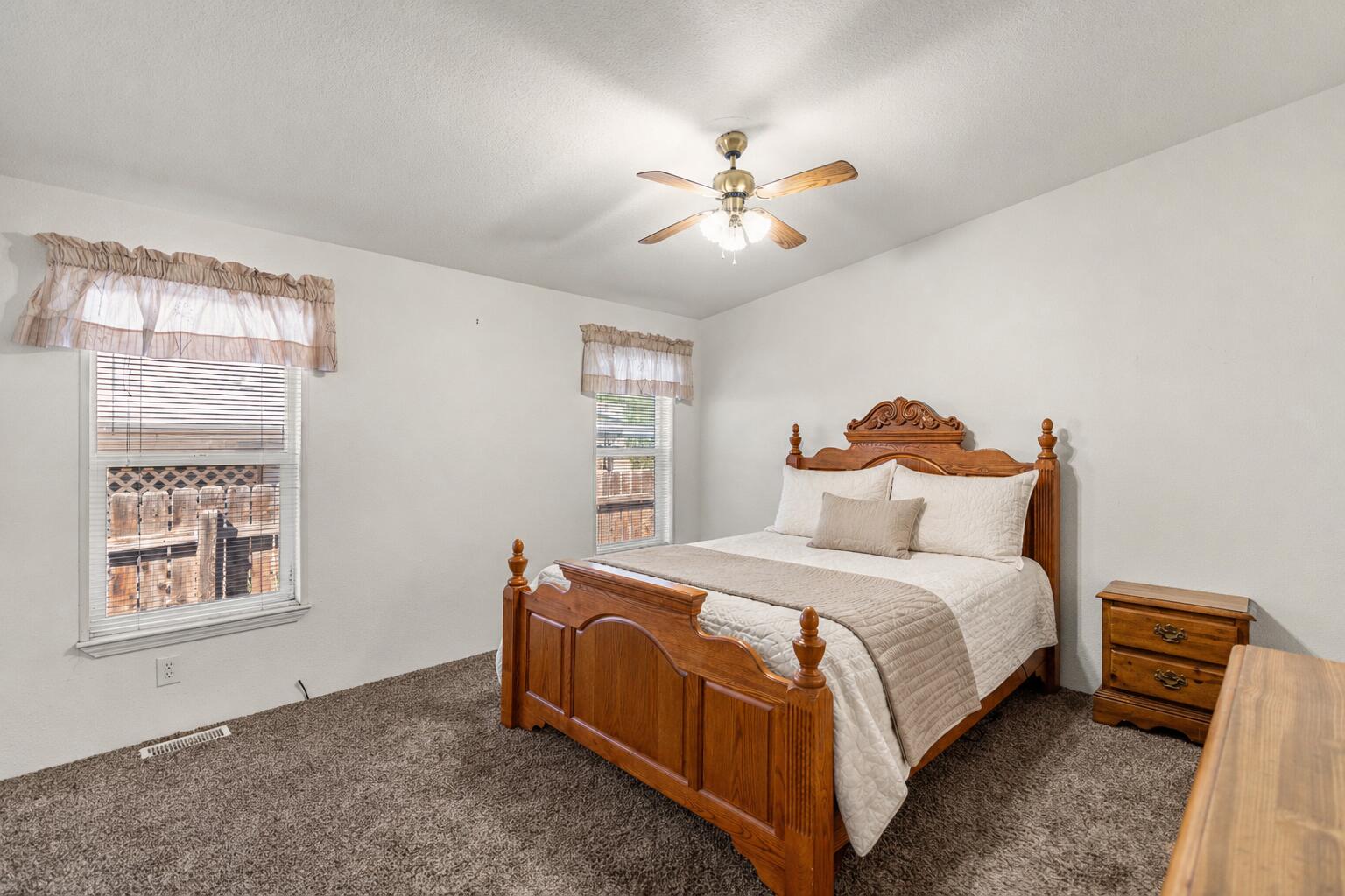 LAVA BLUFF MOBILE HOME PARK - Residential