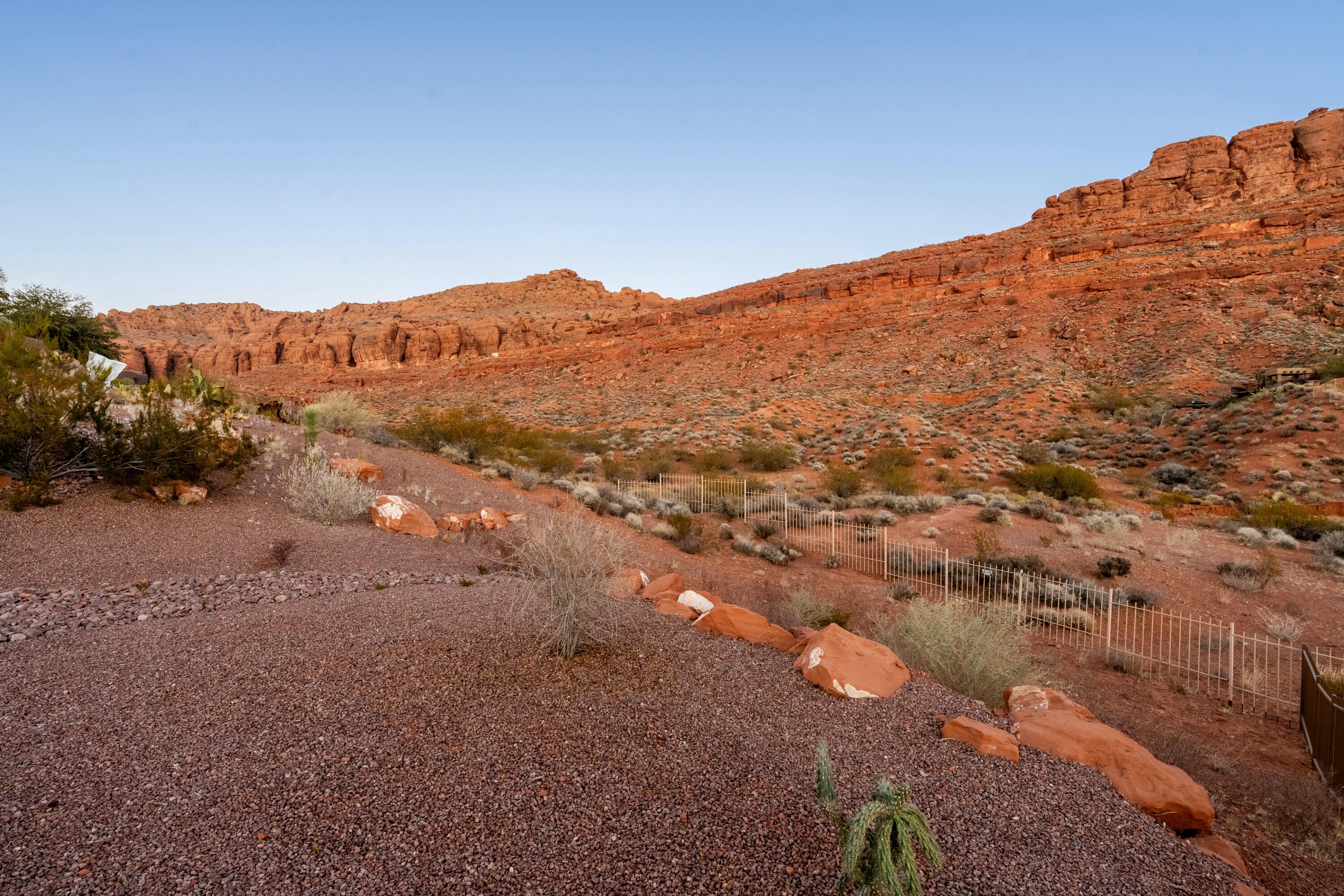 CLIFFS OF SNOW CANYON - Residential