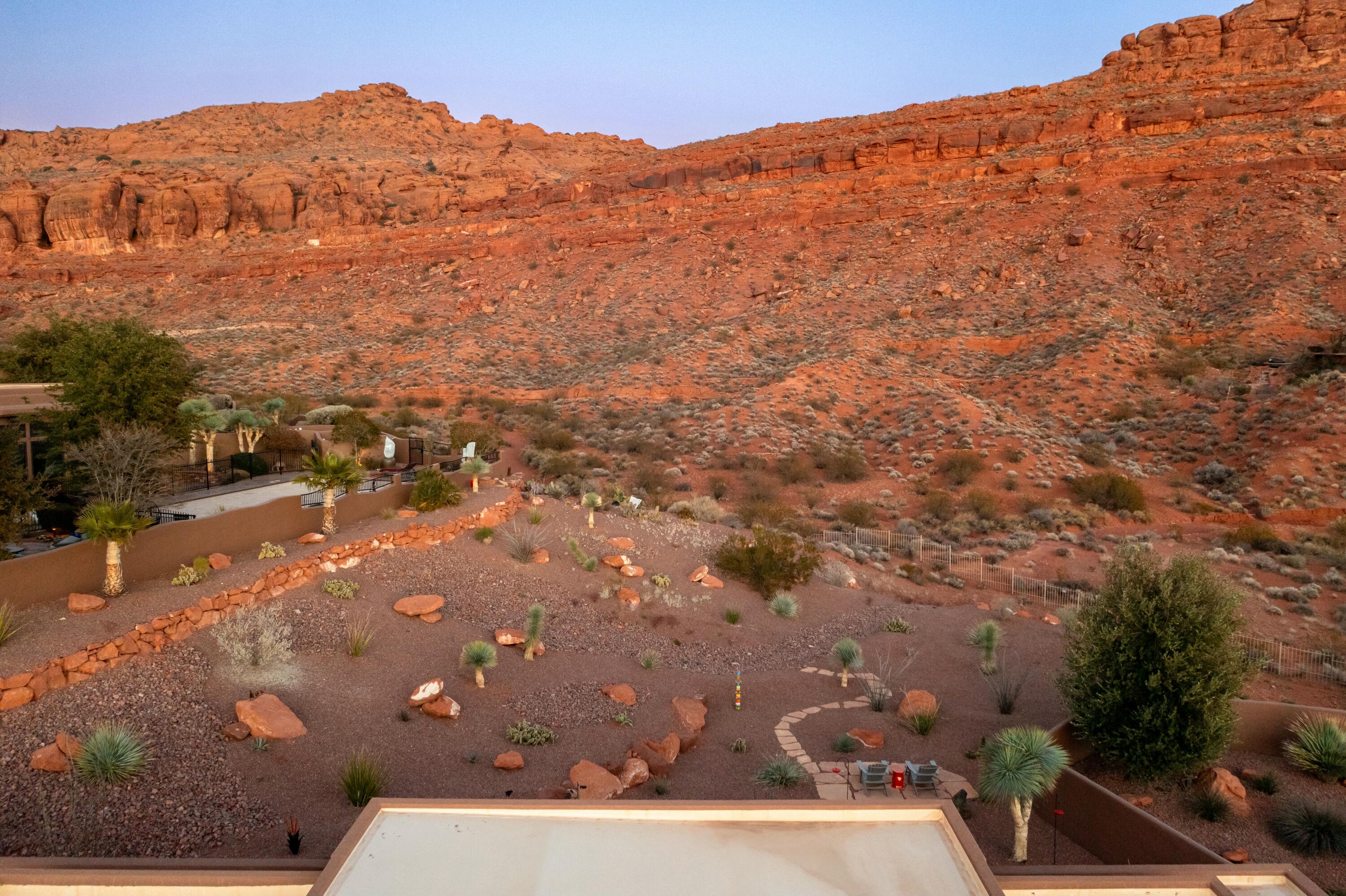 CLIFFS OF SNOW CANYON - Residential