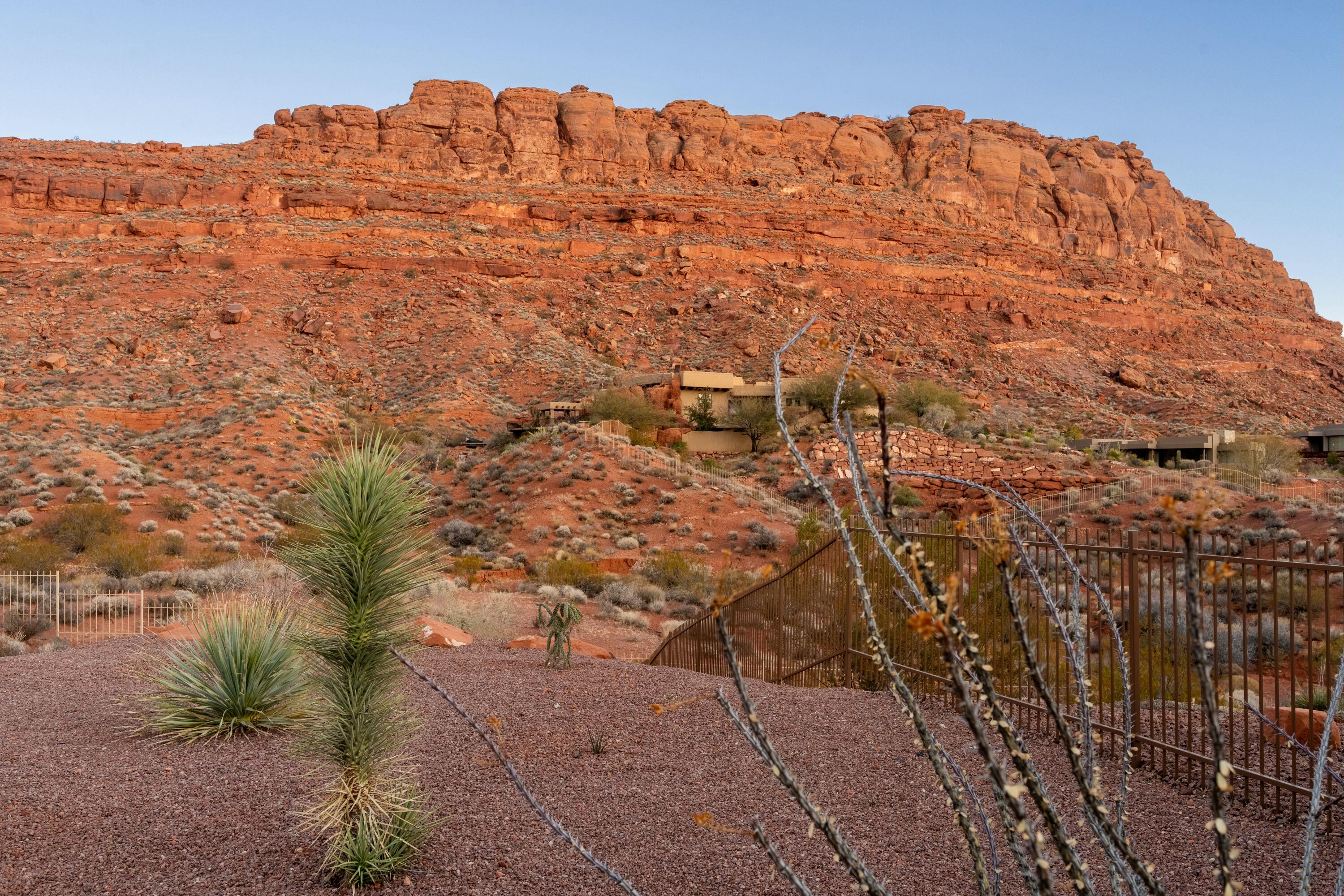 CLIFFS OF SNOW CANYON - Residential