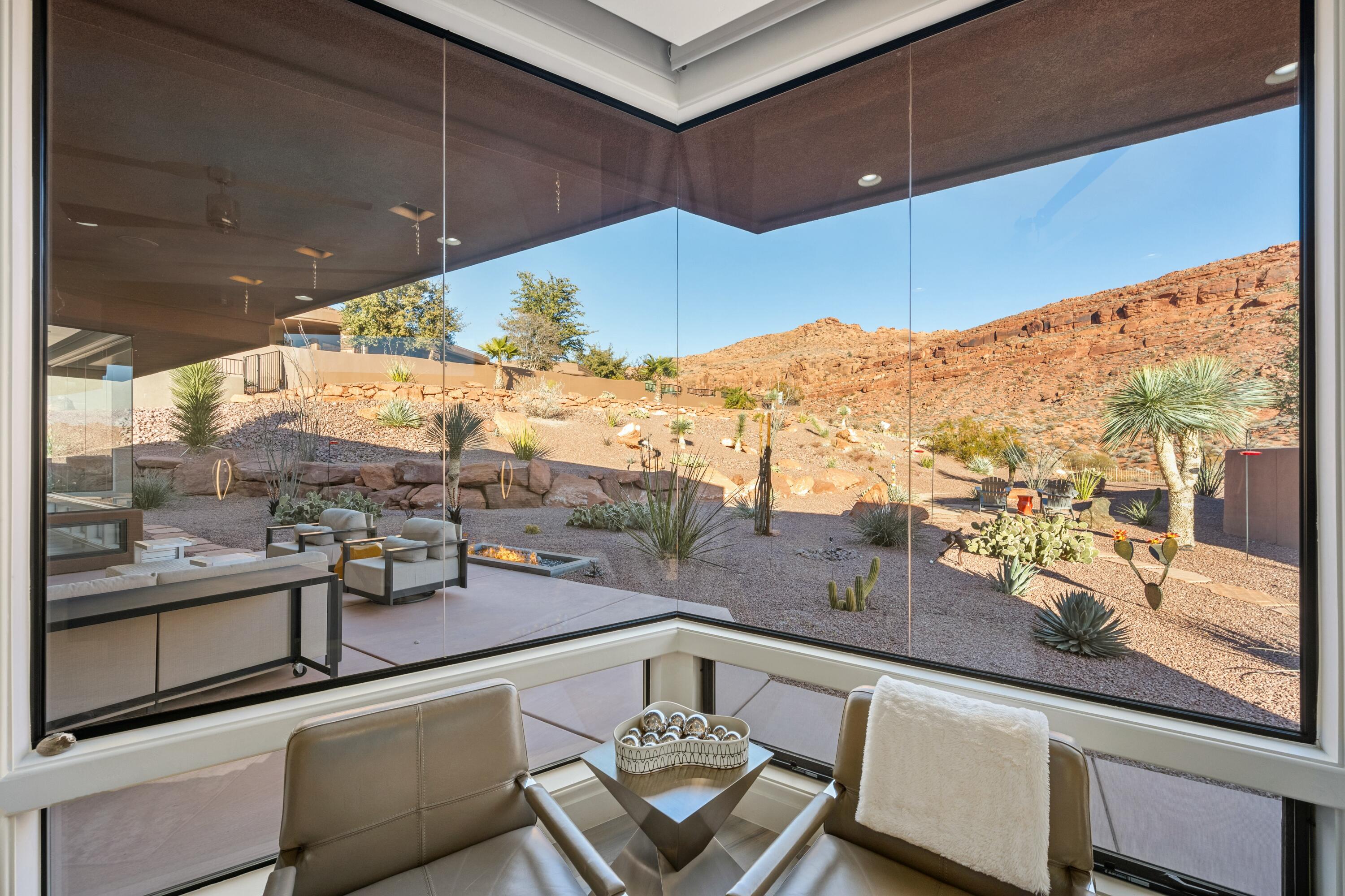 CLIFFS OF SNOW CANYON - Residential