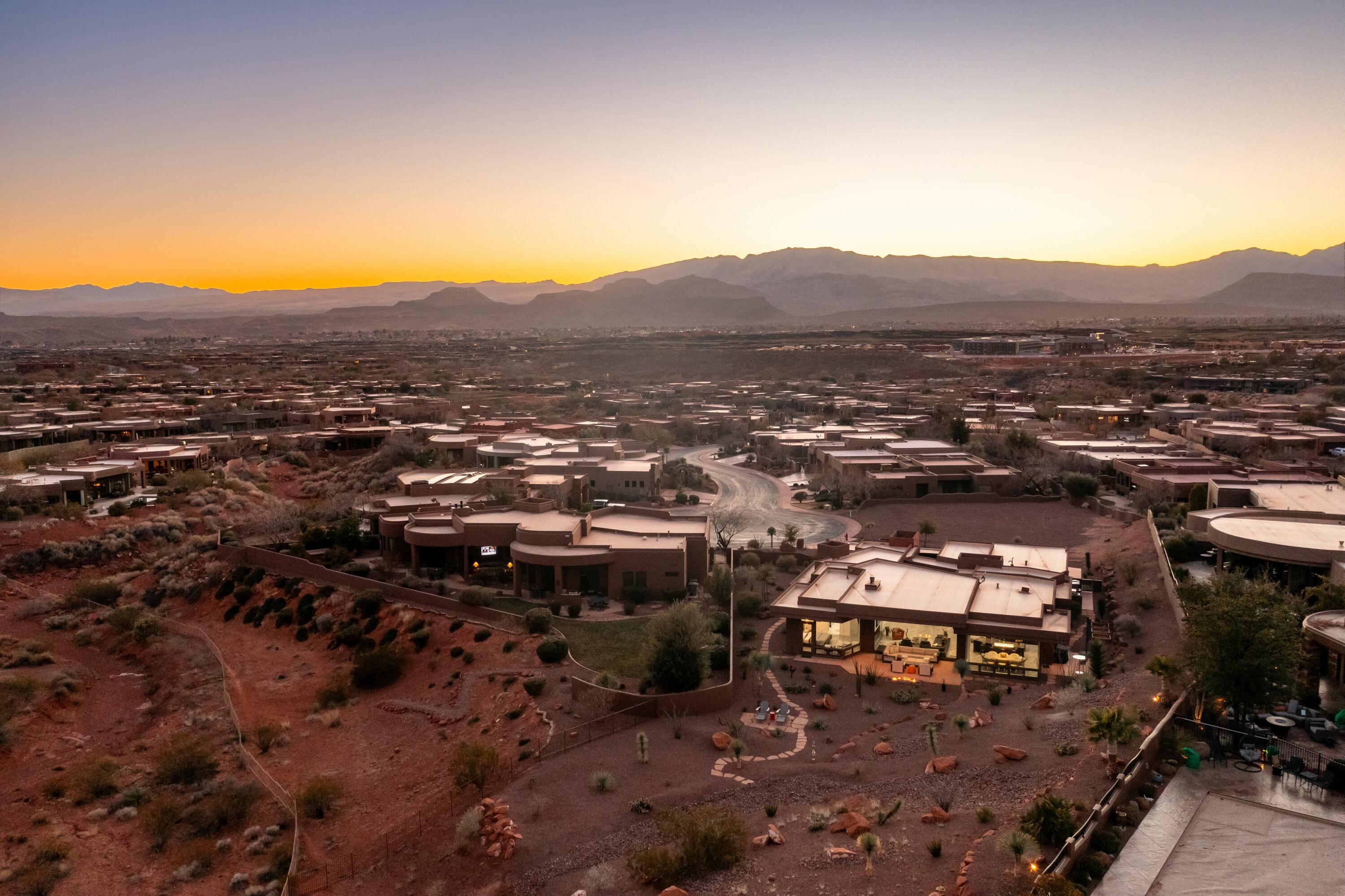 CLIFFS OF SNOW CANYON - Residential