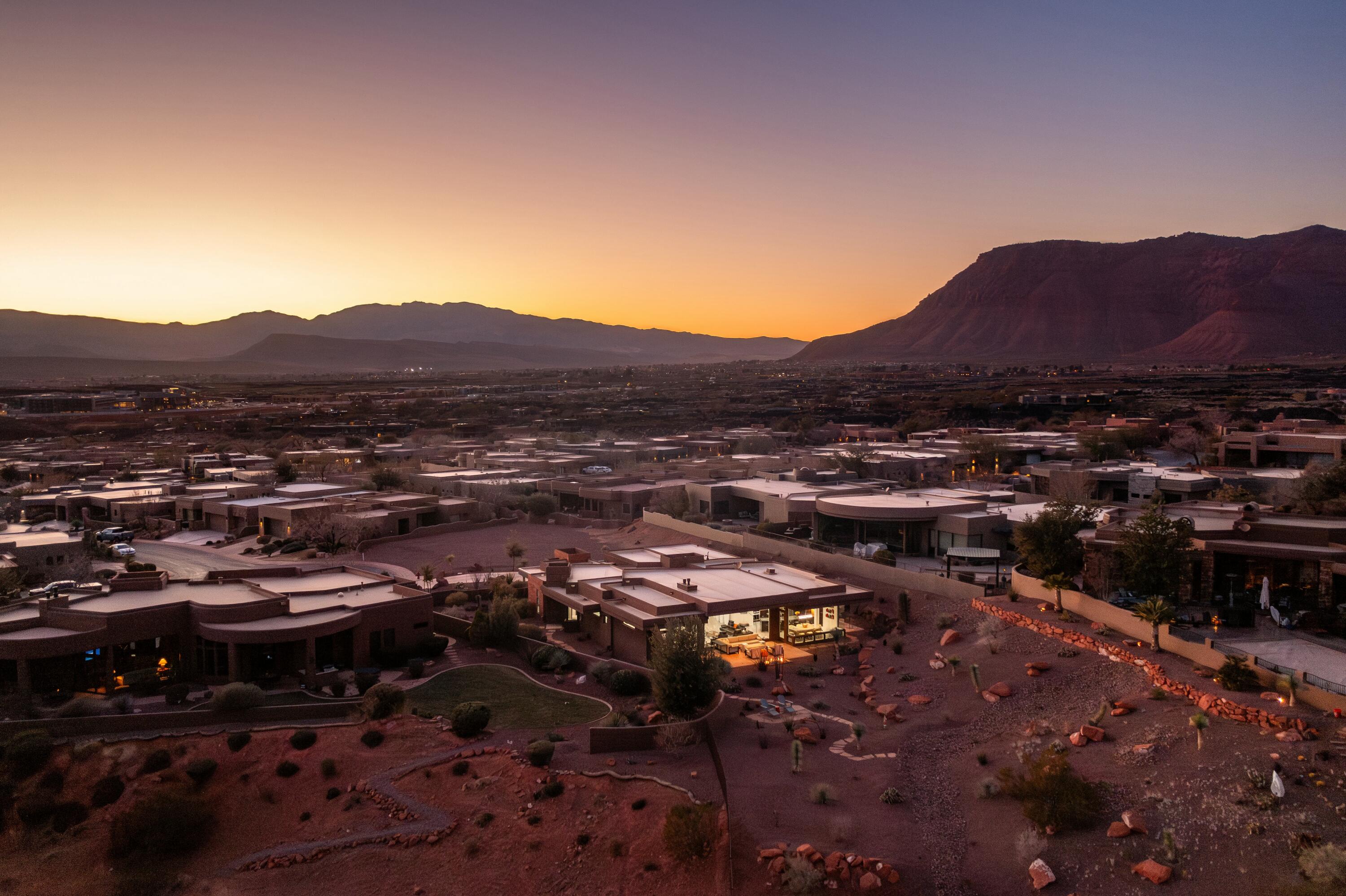 CLIFFS OF SNOW CANYON - Residential