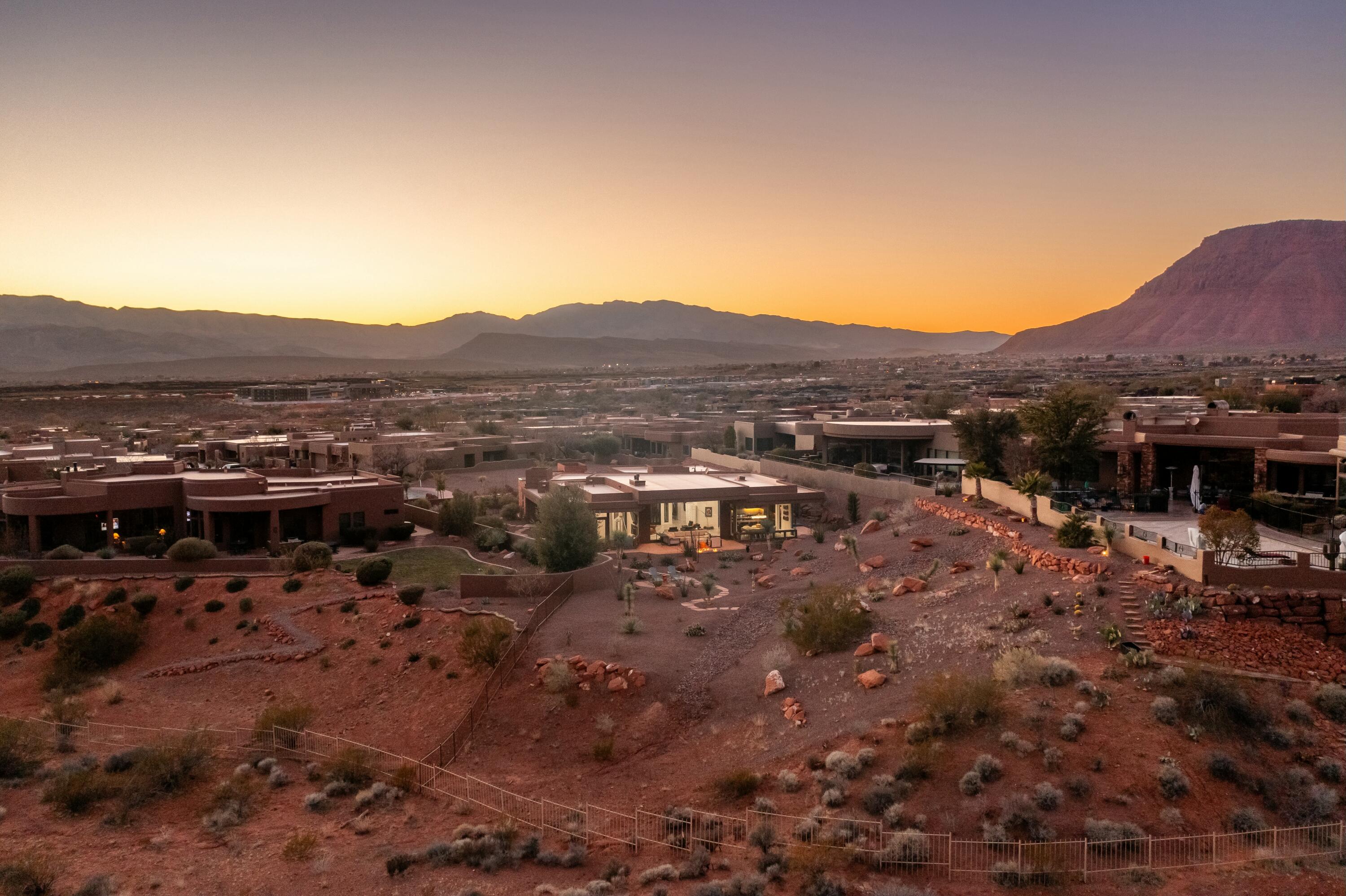 CLIFFS OF SNOW CANYON - Residential