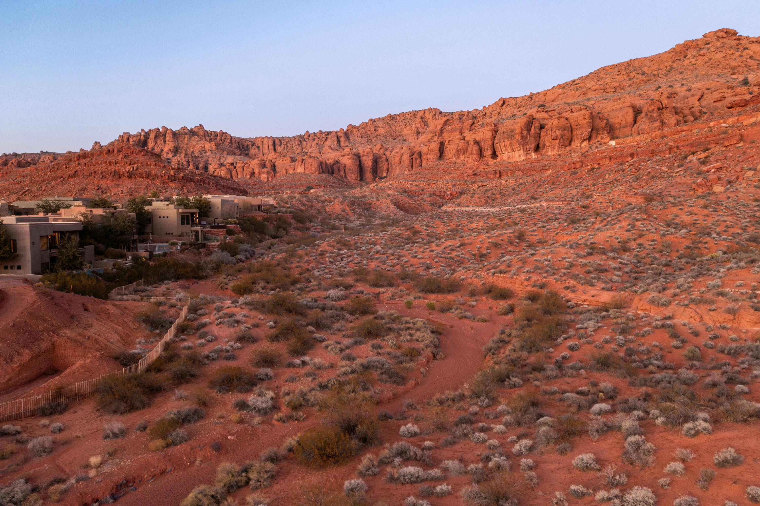 CLIFFS OF SNOW CANYON - Residential