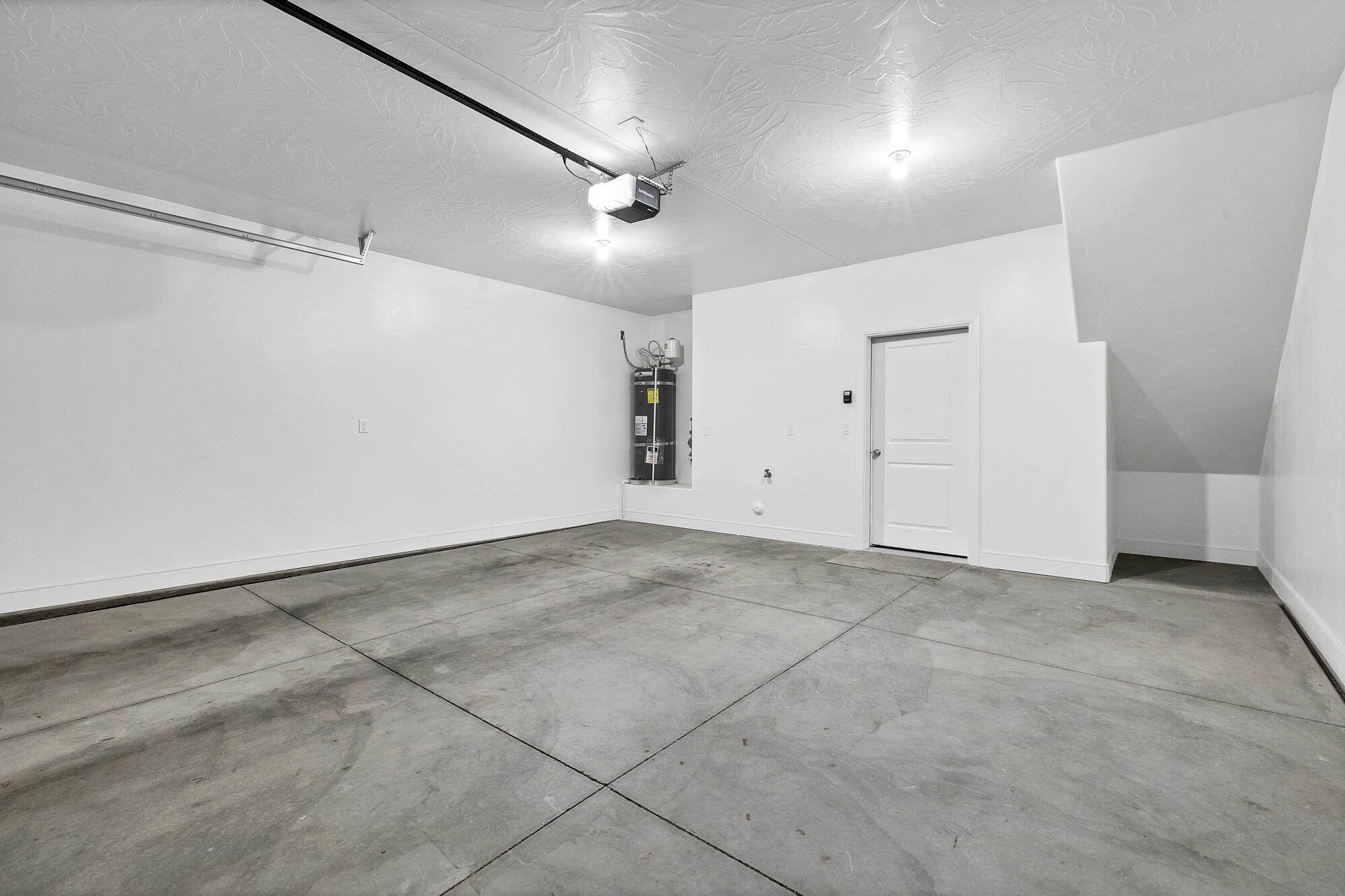AZALEA TOWNHOMES - Residential