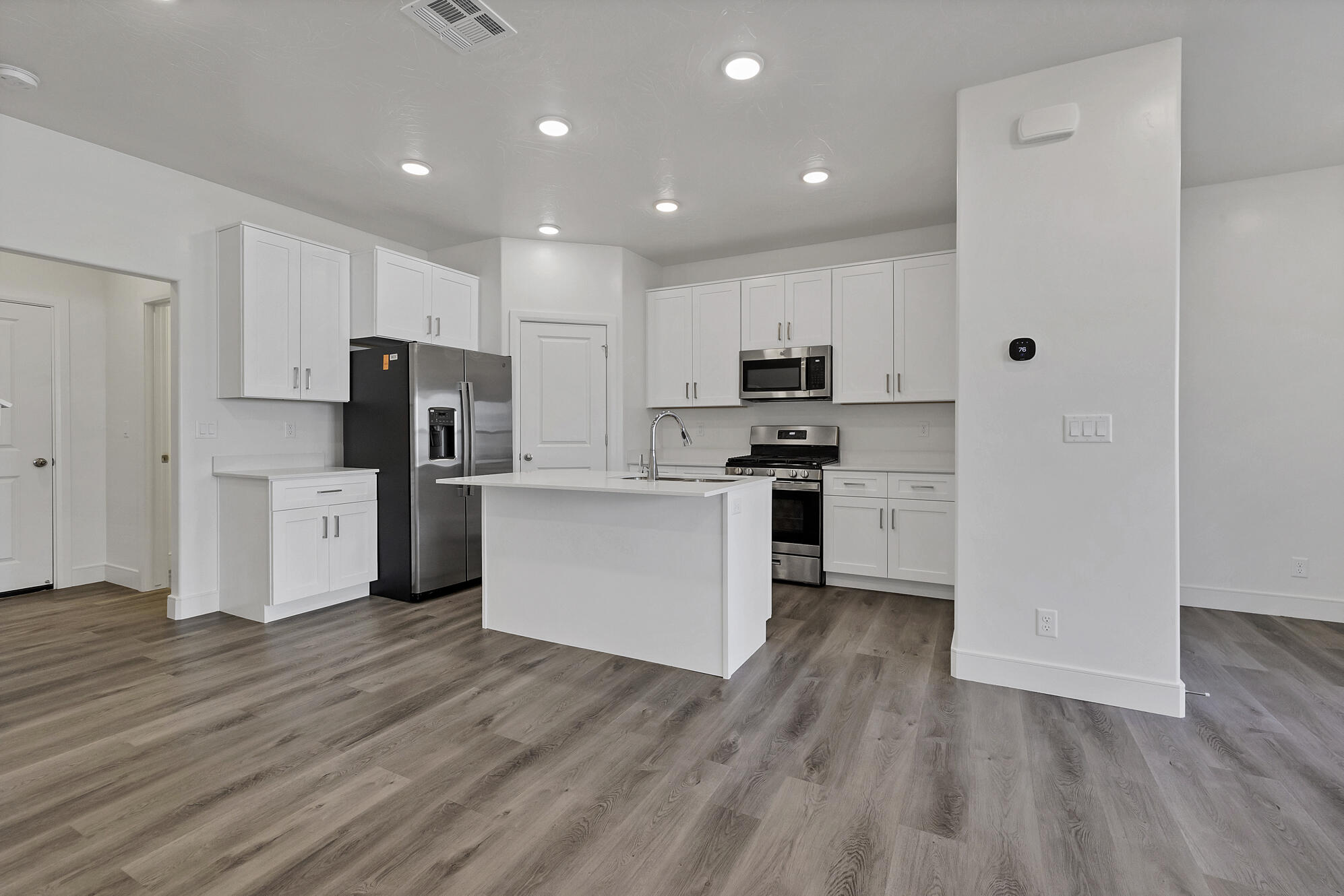 AZALEA TOWNHOMES - Residential