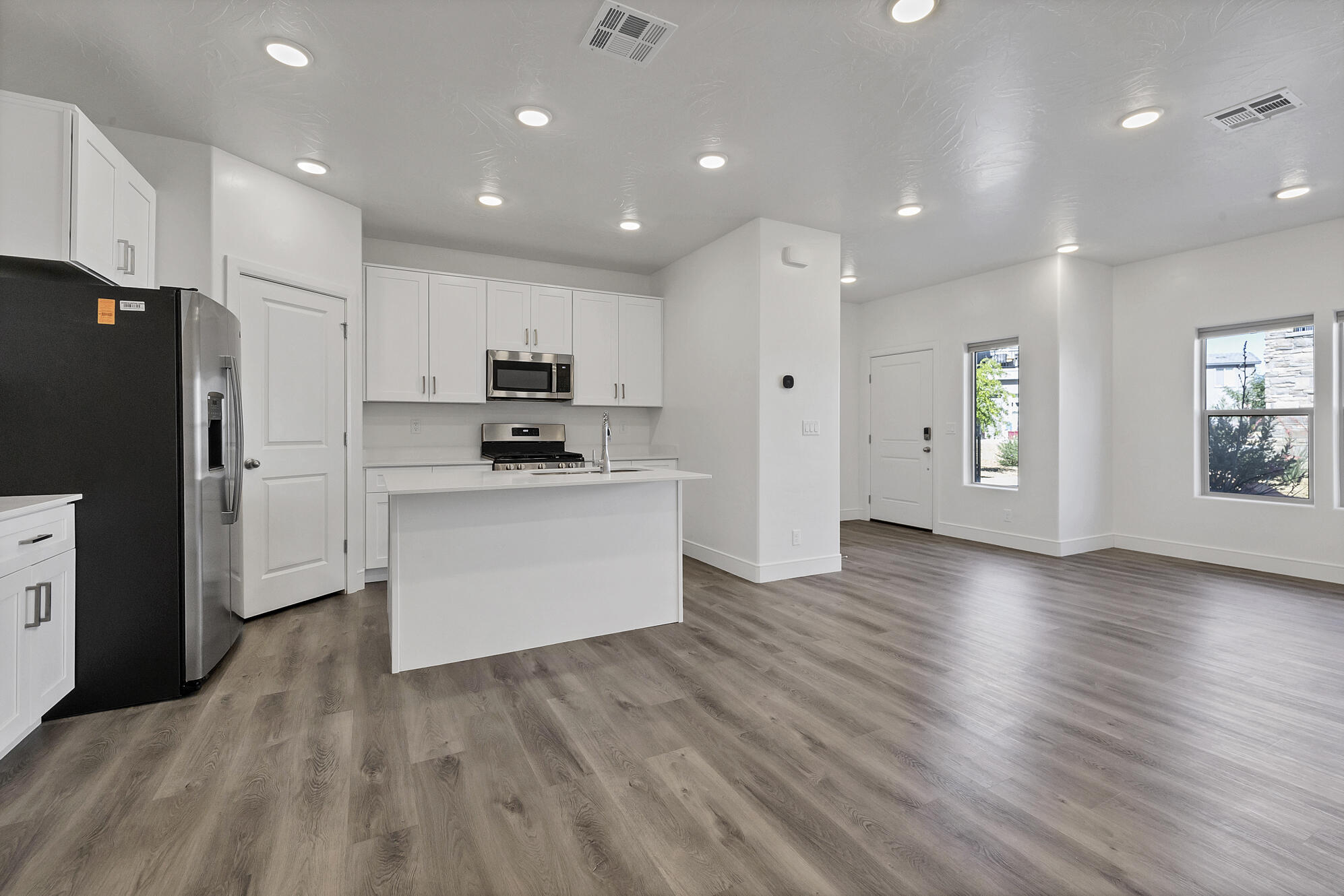AZALEA TOWNHOMES - Residential